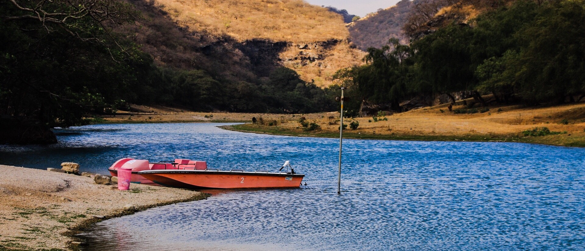 Sigma 18-125mm F3.8-5.6 DC OS HSM sample photo. Lake oman photography