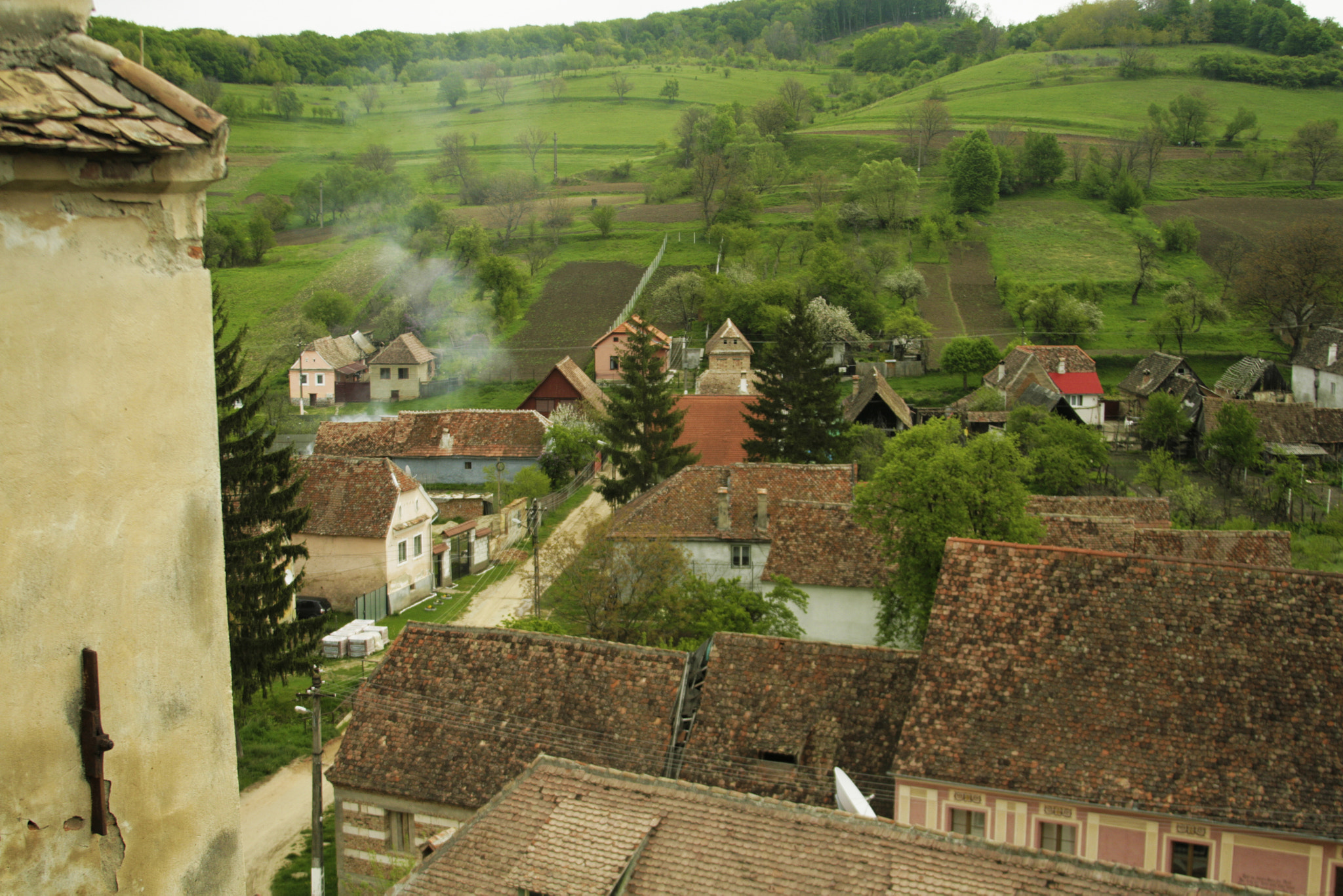 Canon EF 28-135mm F3.5-5.6 IS USM sample photo. Romanian village photography