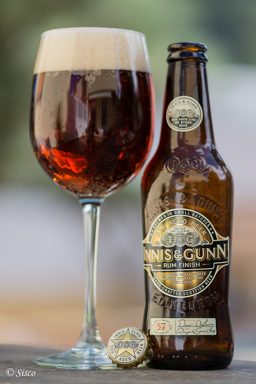 Sigma 105mm F2.8 EX DG OS HSM sample photo. Innis&gunn photography