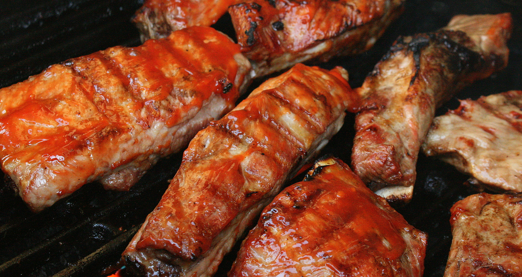 Canon EOS 400D (EOS Digital Rebel XTi / EOS Kiss Digital X) sample photo. Pork ribs photography
