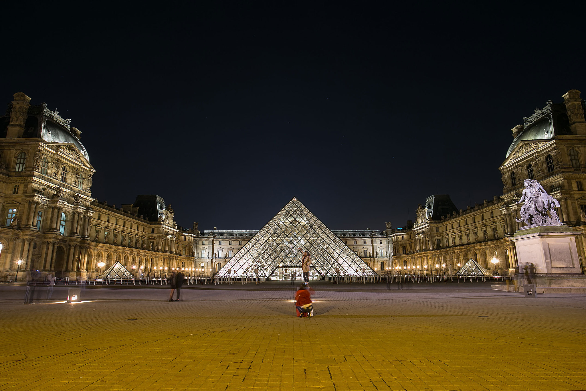 Canon EF 16-35mm F4L IS USM sample photo. Louvre 3 photography
