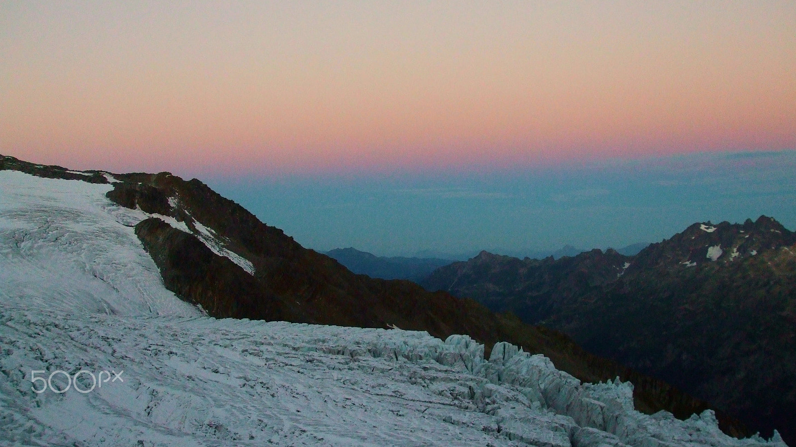 Fujifilm FinePix A820 sample photo. Sunrise on a glacier photography