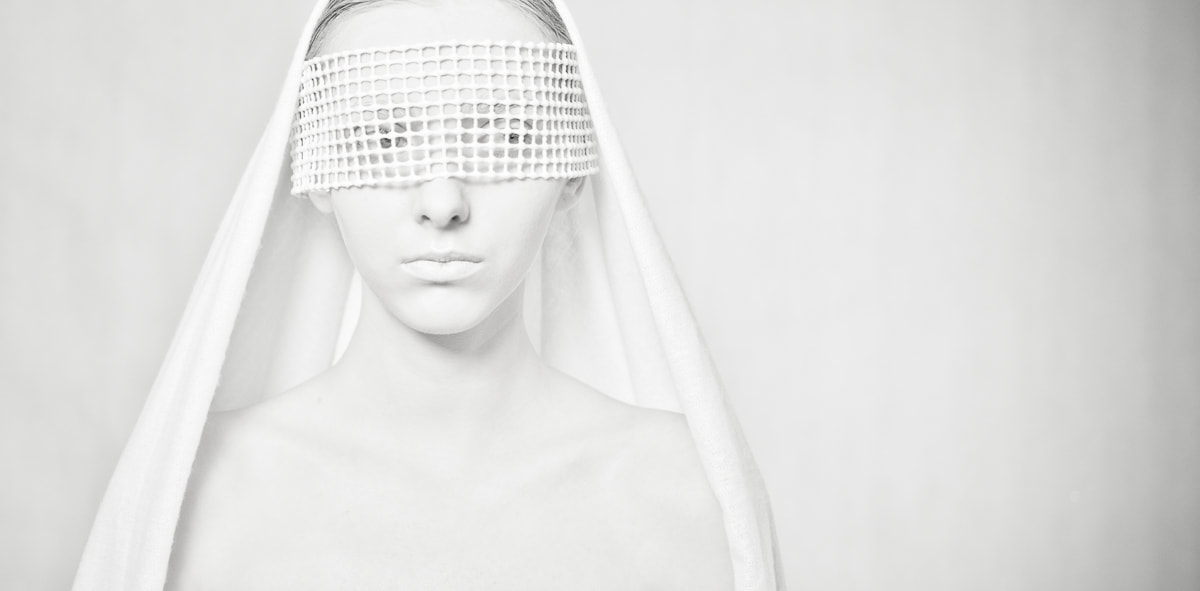 Sony a7R + Sony Sonnar T* FE 35mm F2.8 ZA sample photo. Silent eyes photography