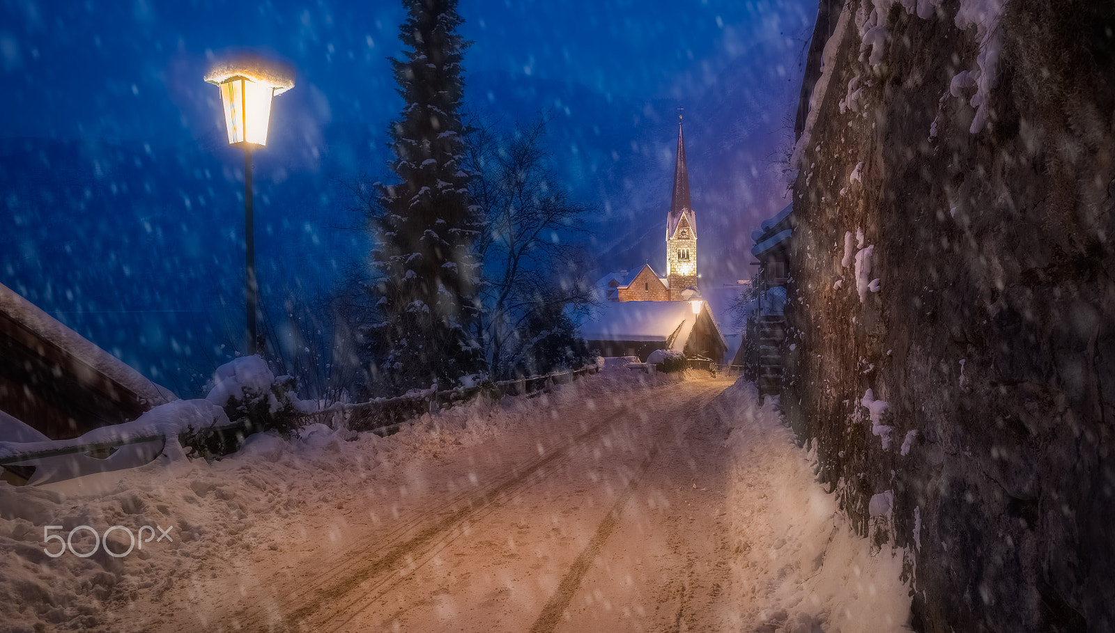 Nikon AF-S Nikkor 17-35mm F2.8D ED-IF sample photo. Another view of hallstatt photography