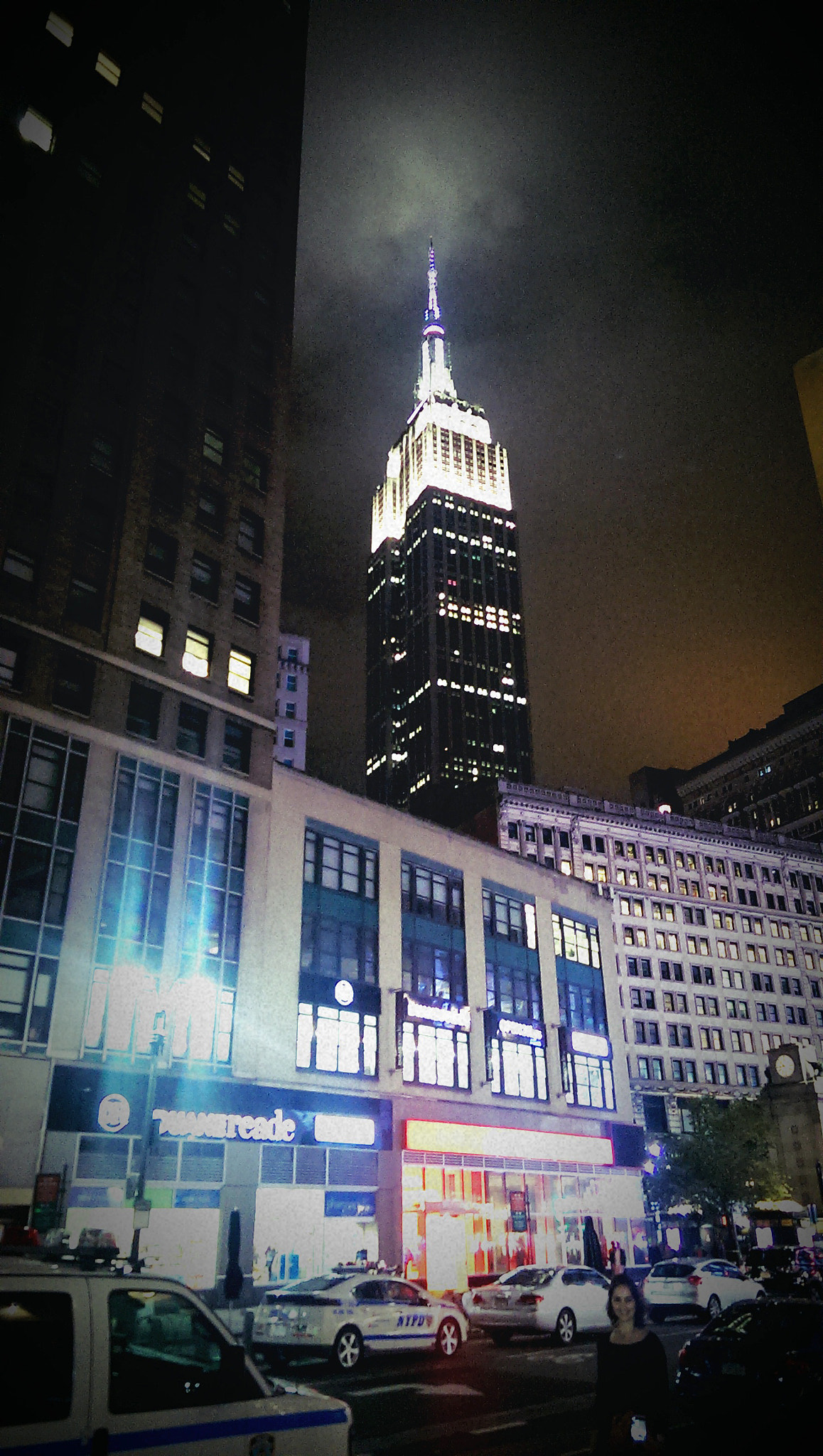 HTC ONE MINI sample photo. Empire state building at night photography