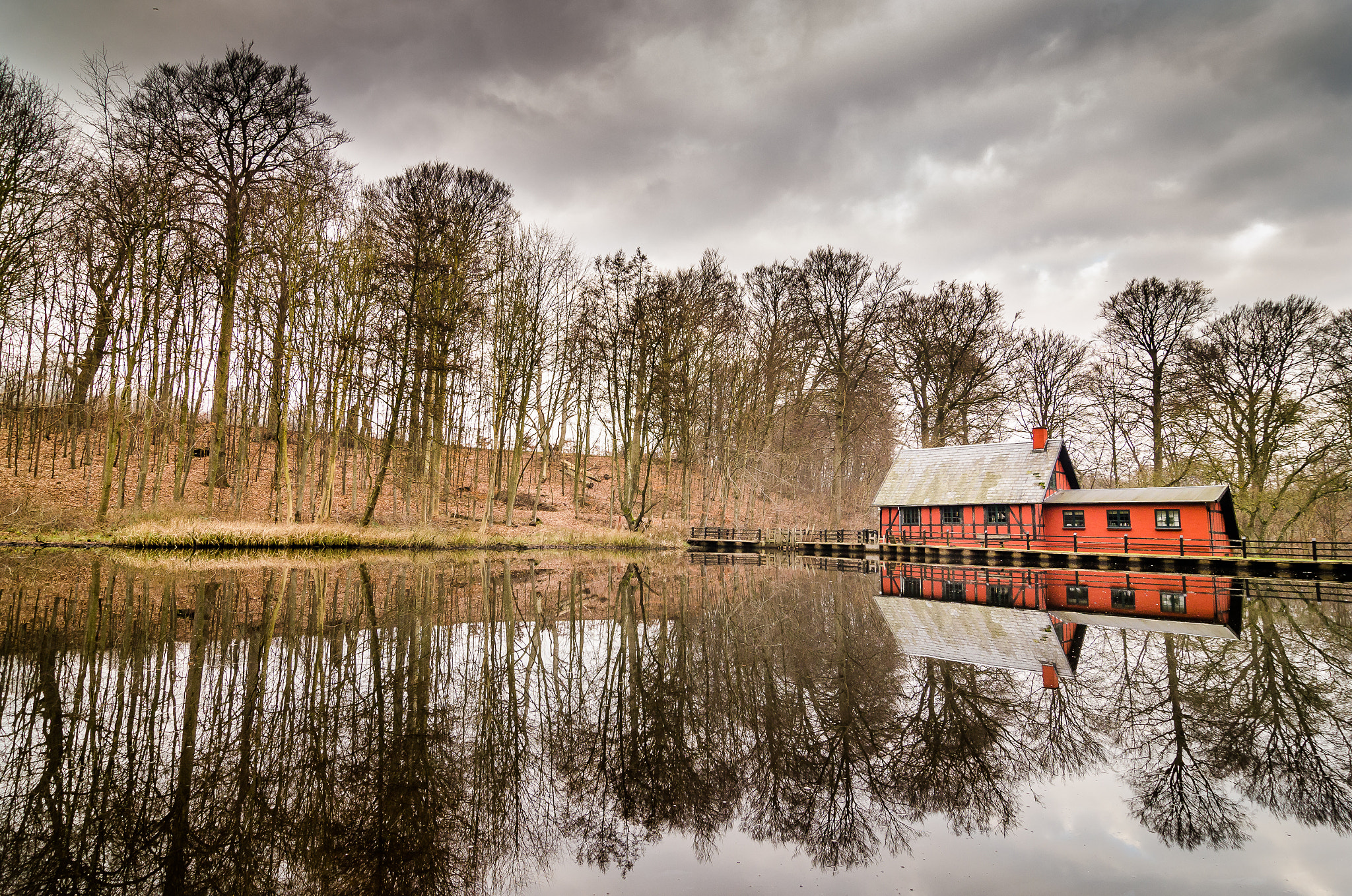 Tokina AT-X Pro 12-24mm F4 (IF) DX sample photo. The lake photography