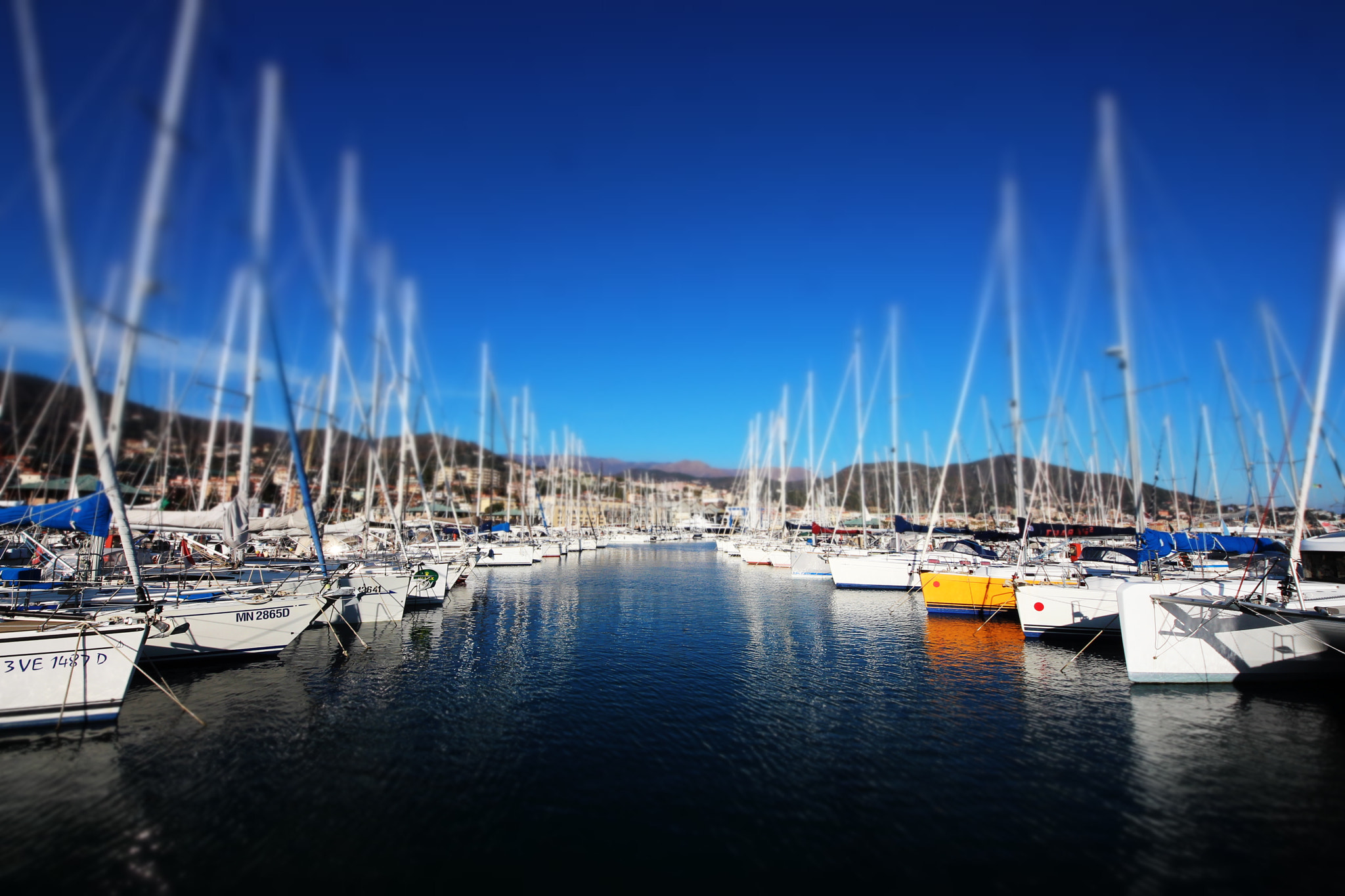 Sigma 8-16mm F4.5-5.6 DC HSM sample photo. Varazze photography