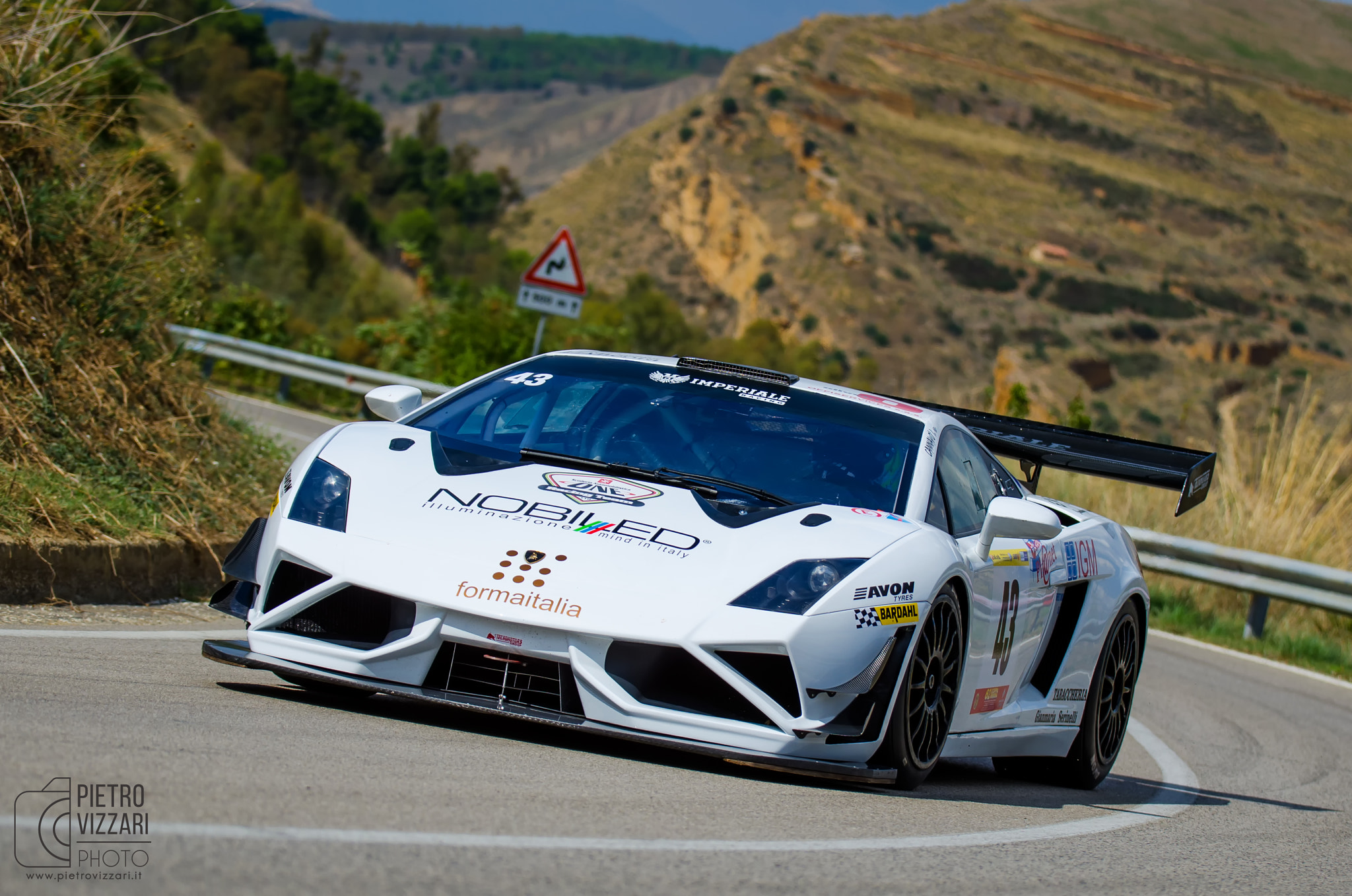 Nikon AF-S Nikkor 70-200mm F2.8G ED VR II sample photo. Lamborghini gallardo photography