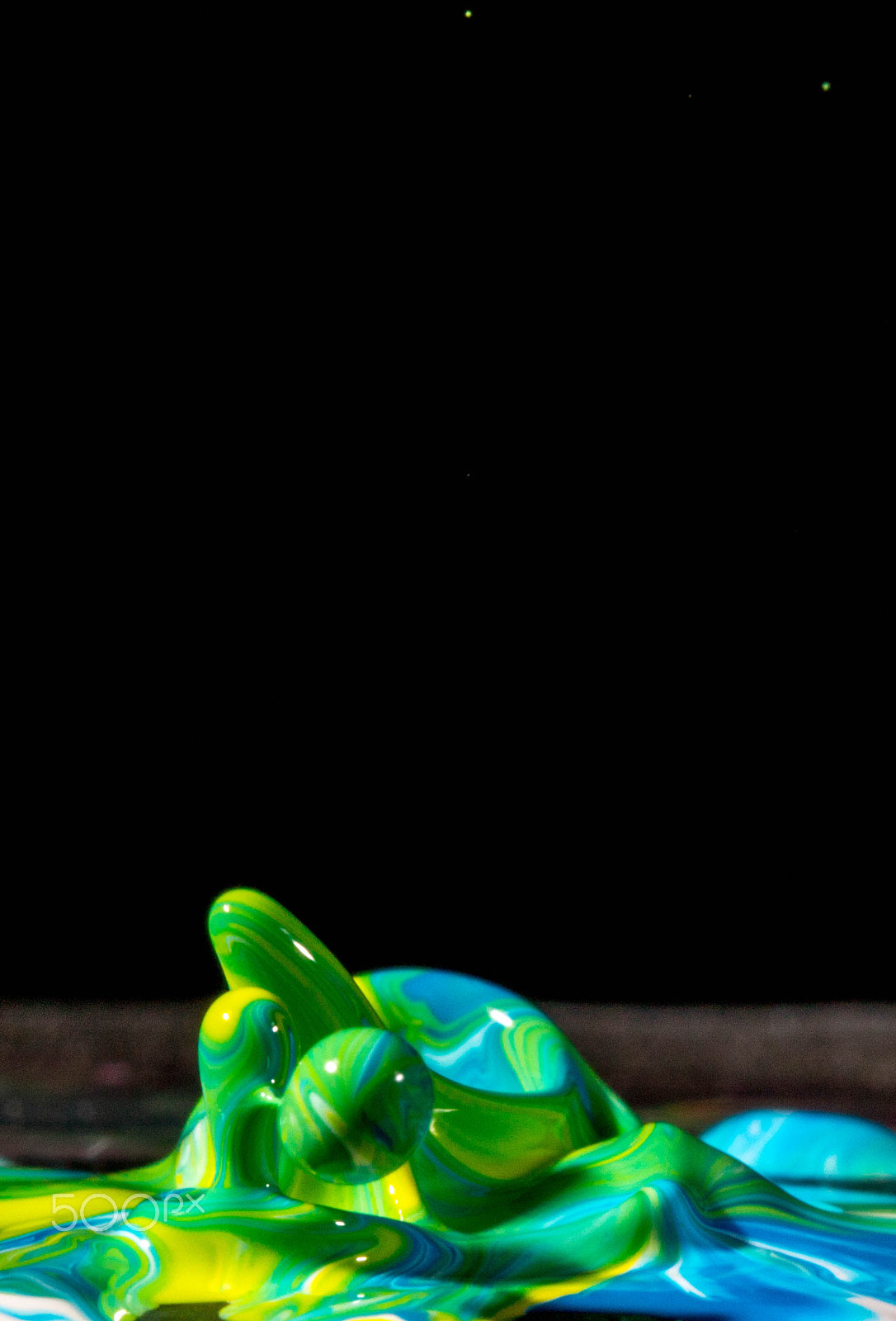 Canon EF 100mm F2.8 Macro USM sample photo. Color splash photography