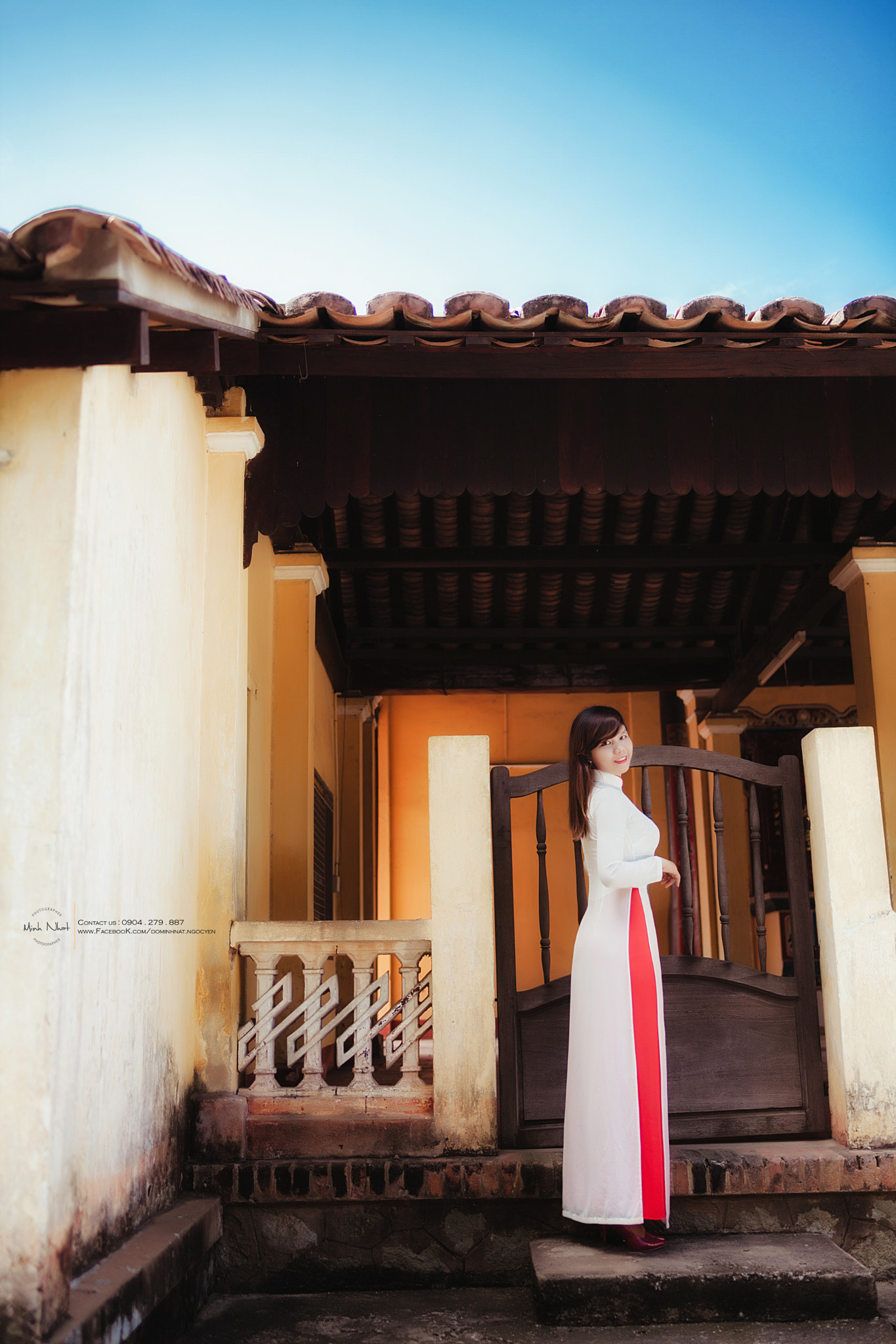 Canon EOS 5D Mark II + Tamron SP 35mm F1.8 Di VC USD sample photo. Ao dai viet nam photography