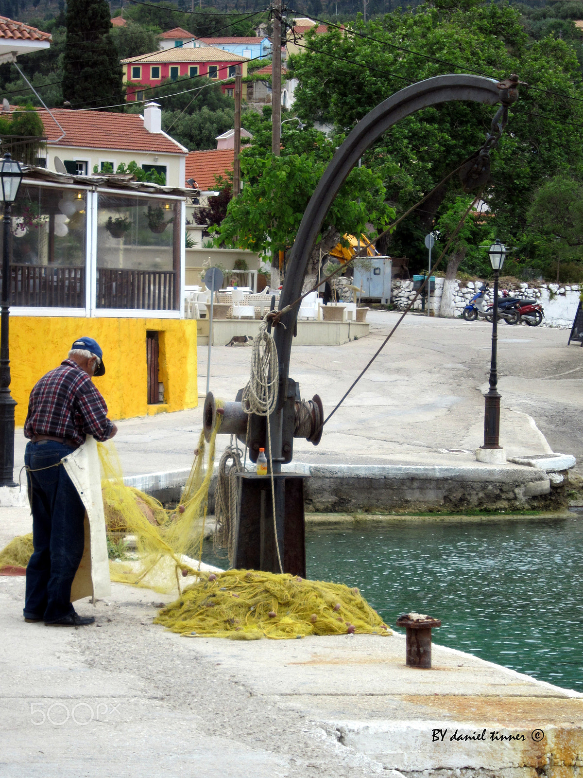 Canon PowerShot SD4000 IS (IXUS 300 HS / IXY 30S) sample photo. Old fisherman photography