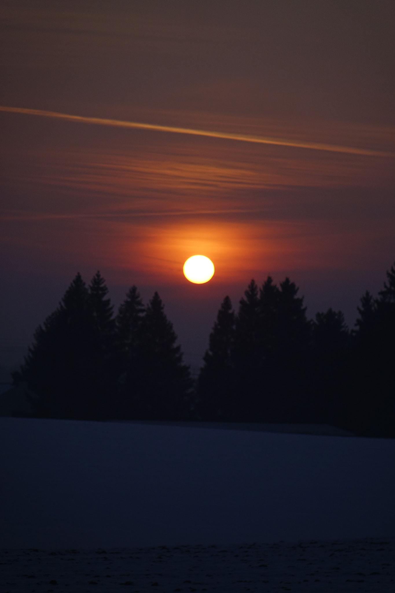 Sony Cyber-shot DSC-RX10 + Sony 24-200mm F2.8 sample photo. Red sun photography