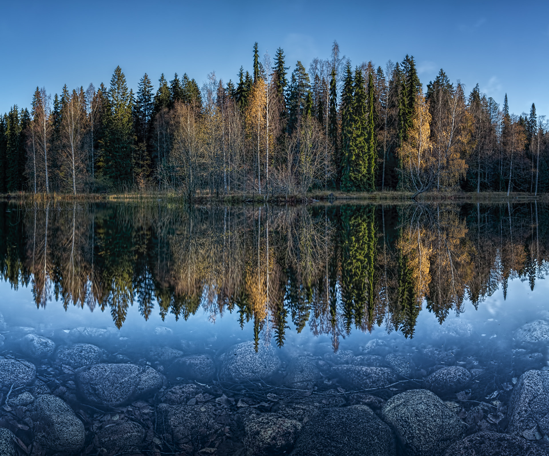 Canon EOS 6D + Canon EF 24mm F1.4L II USM sample photo. The reflection photography