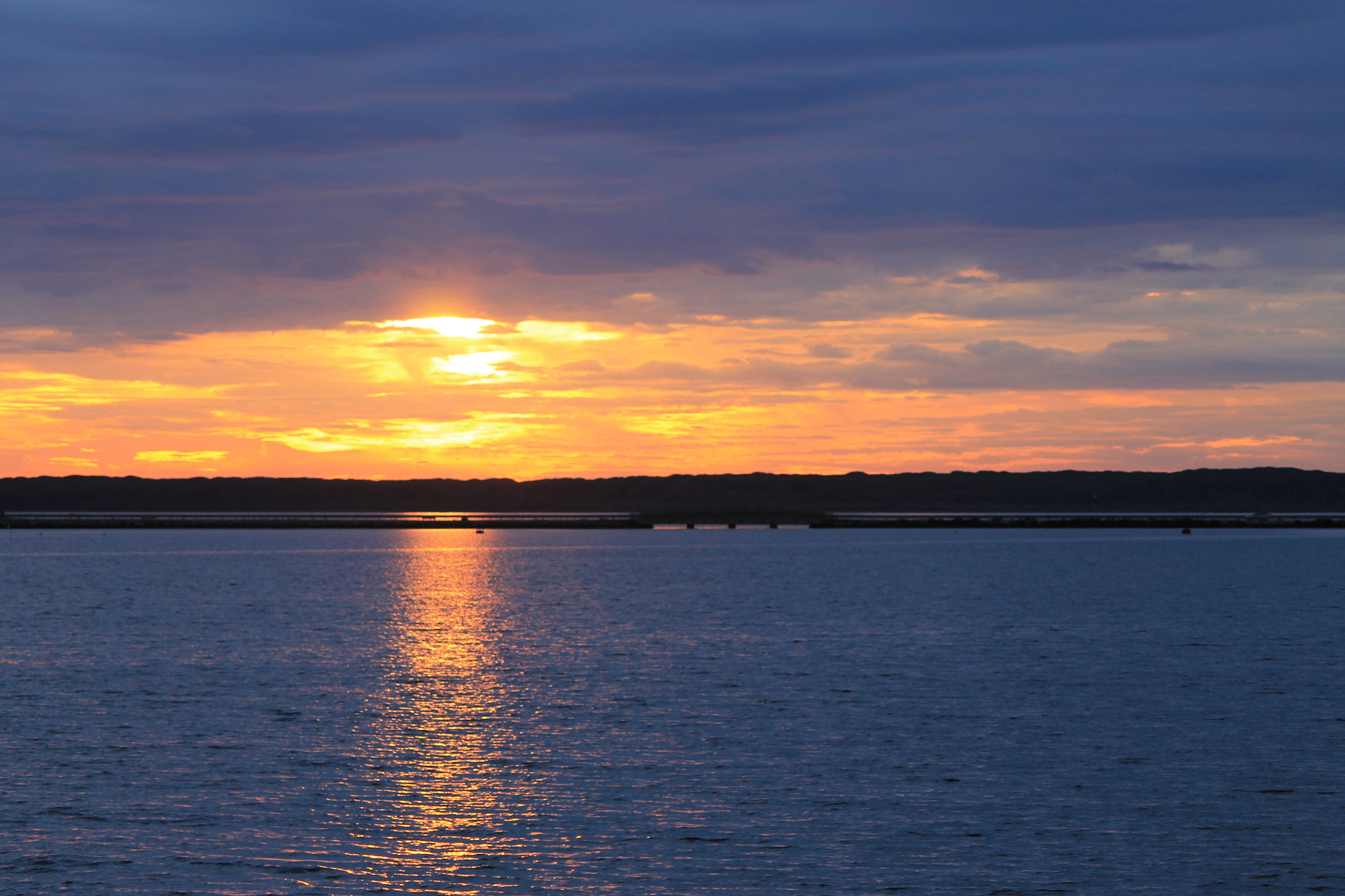 Canon EF-S 55-250mm F4-5.6 IS sample photo. Sunrise on the orbetello lagoon photography