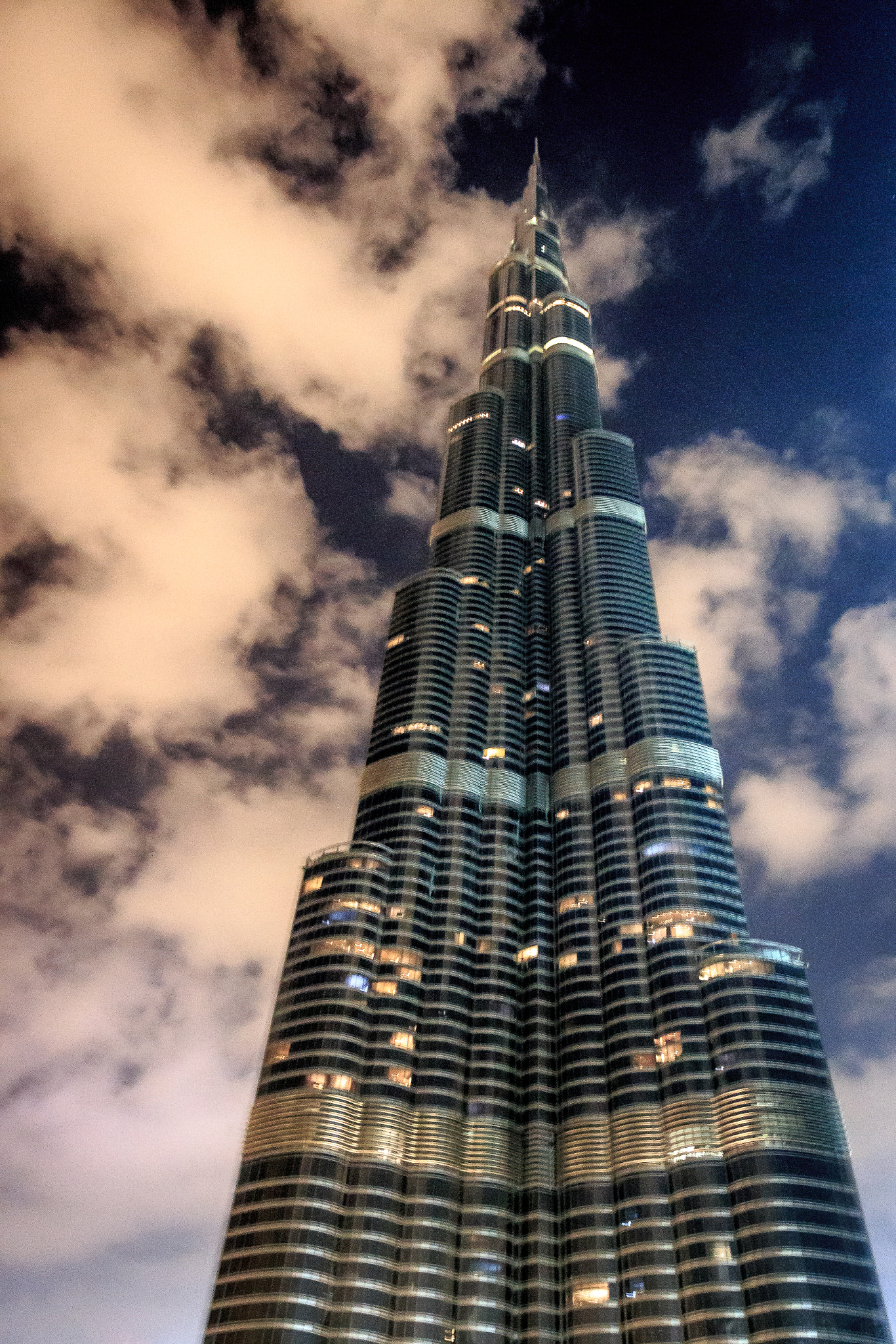 Canon EF 16-35mm F2.8L II USM sample photo. Burj khalifa photography