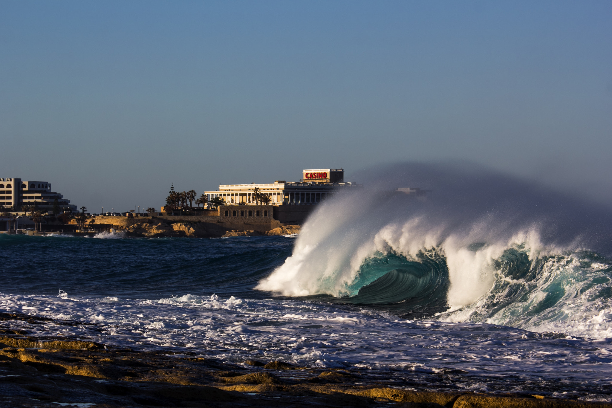 Canon EF-S 55-250mm F4-5.6 IS STM sample photo. Wave photography