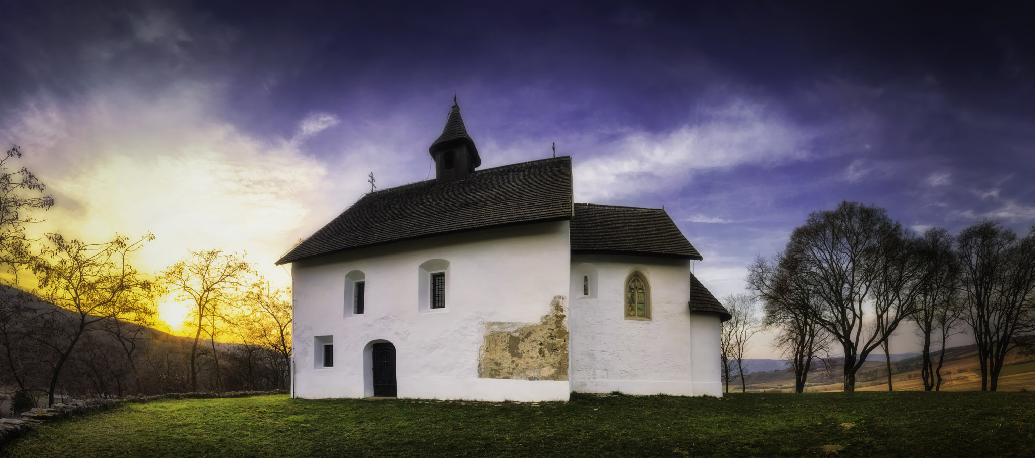 Nikon D600 + Sigma 24-70mm F2.8 EX DG Macro sample photo. Old church photography