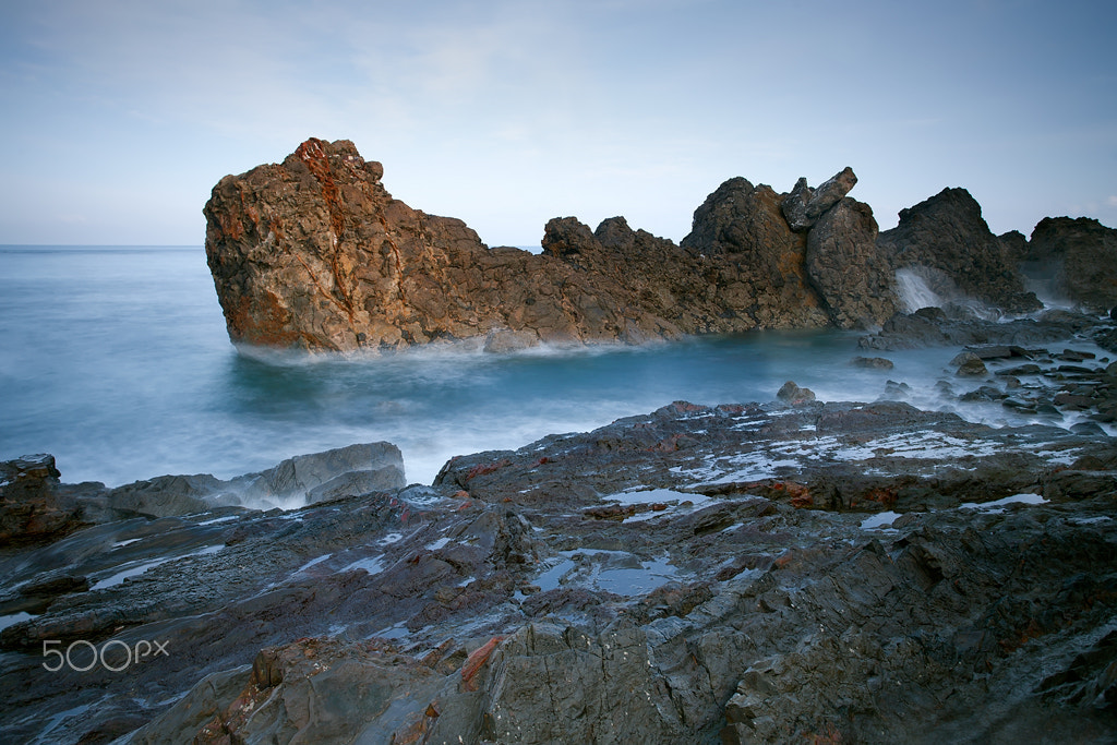 Canon EOS-1Ds Mark III sample photo. The main rock photography