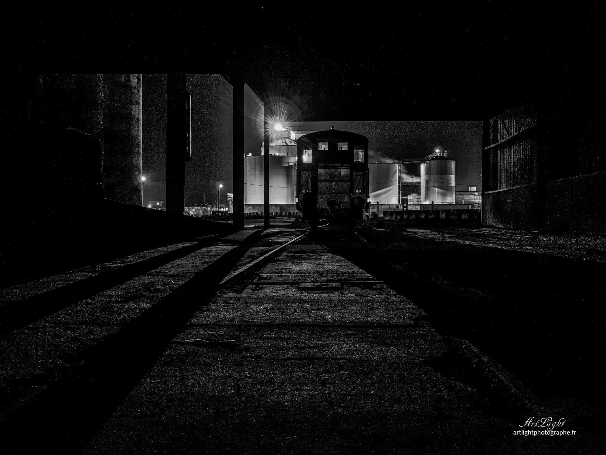 Panasonic Lumix DMC-L10 sample photo. Le train de 23h17 ne vous attendra pas " !!! photography