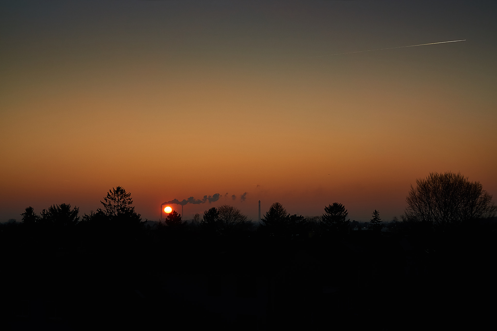 Sony E 35mm F1.8 OSS sample photo. Sunset essling, austria photography