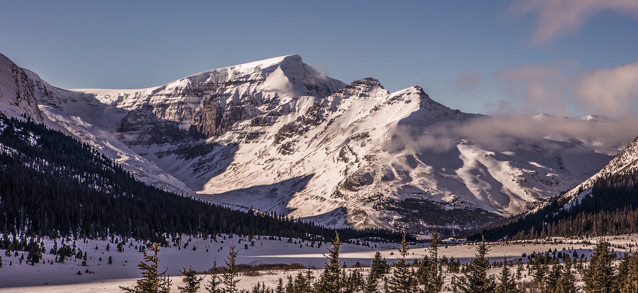 Canon EOS 5DS R + Canon EF 24-70mm F2.8L USM sample photo. On the way to jasper winter on the icefield parkway photography