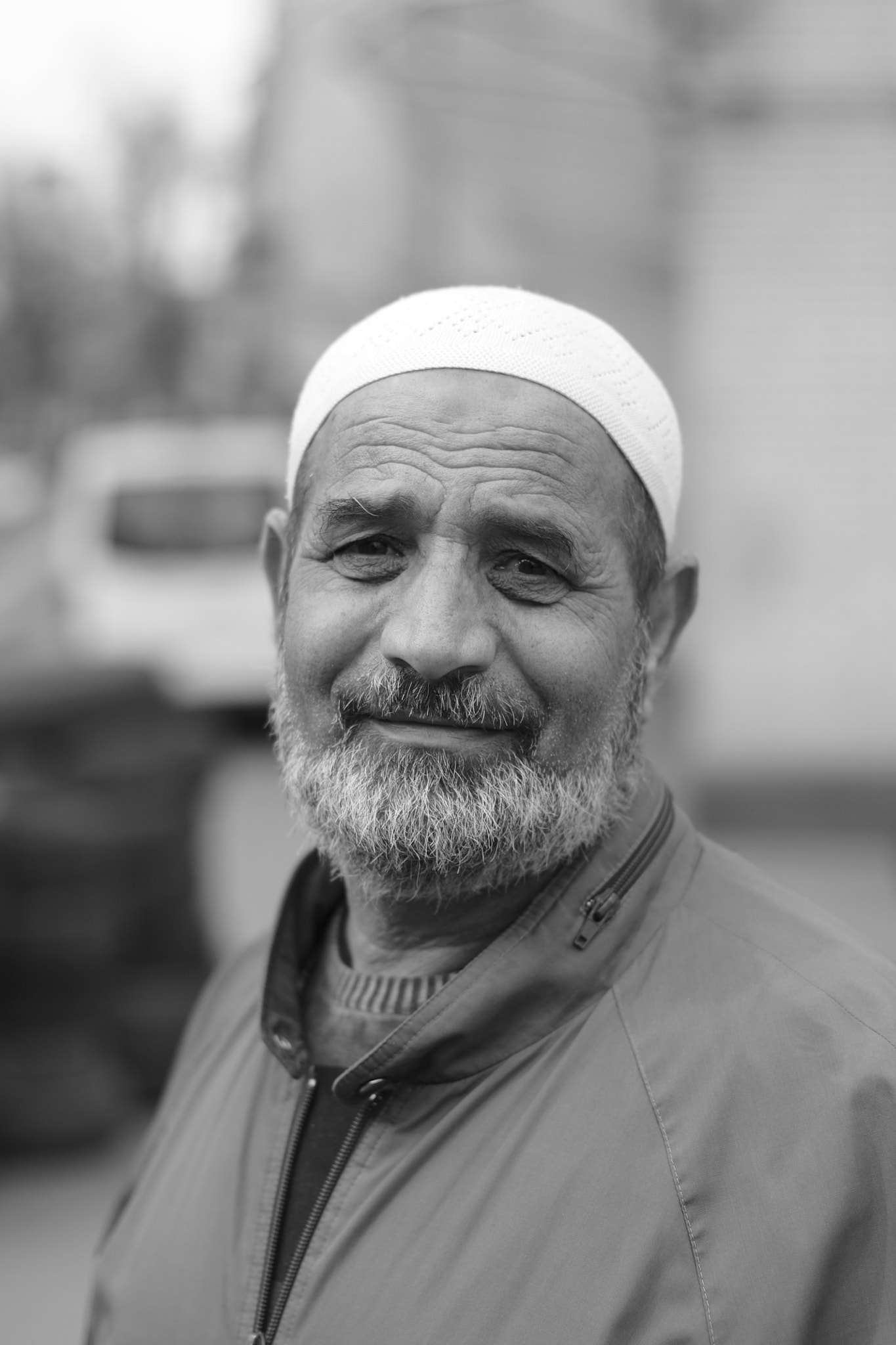 Sony Alpha DSLR-A500 + Sony 50mm F1.4 sample photo. Old man. photography