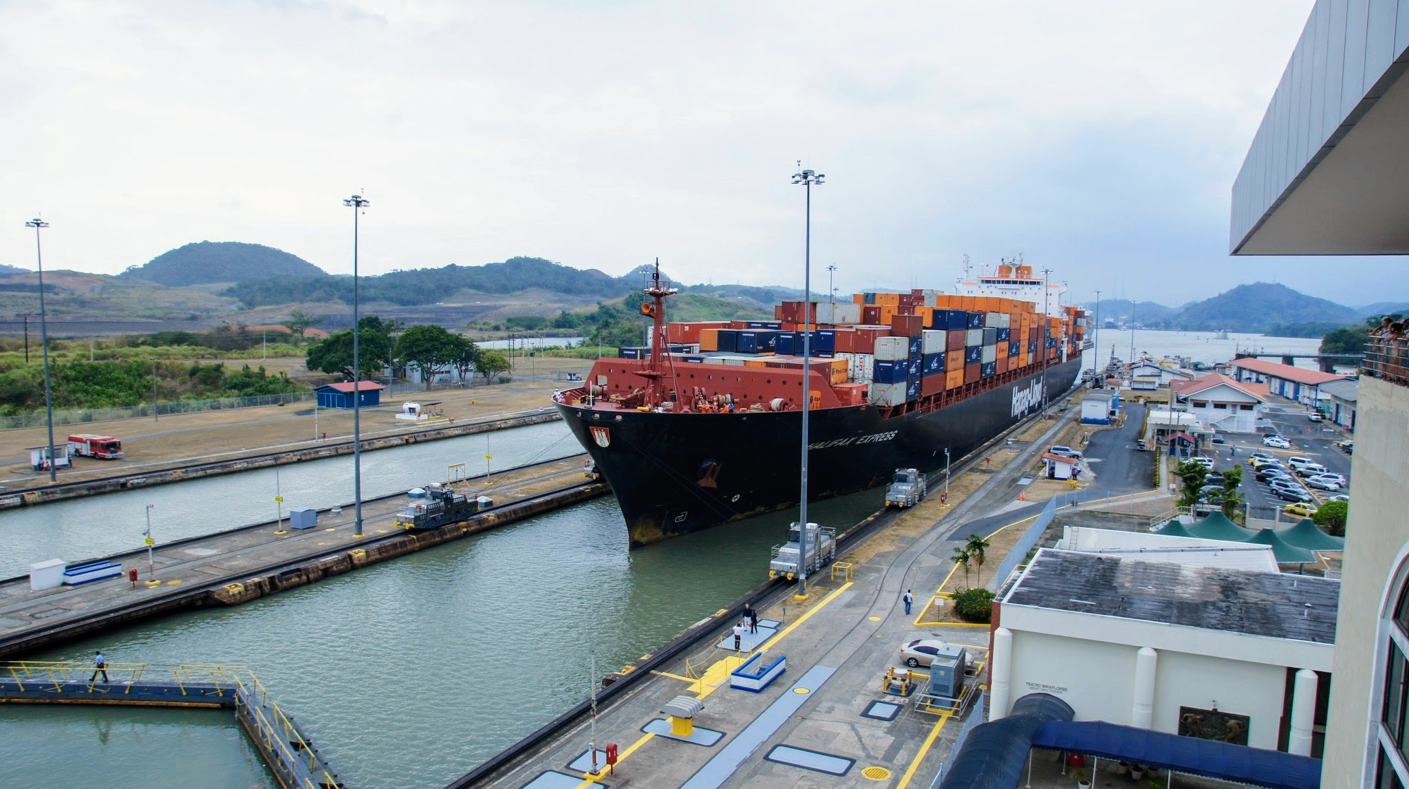 Sony SLT-A33 sample photo. Panama canal  photography