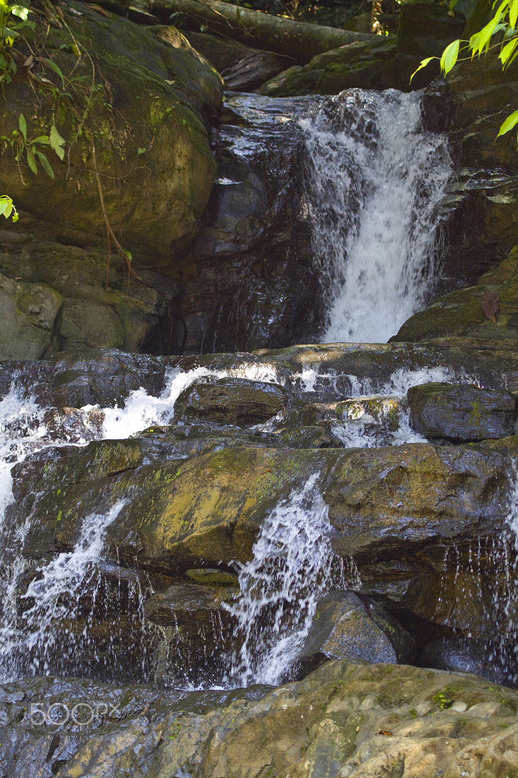 Canon EOS 50D + Canon EF 100-400mm F4.5-5.6L IS USM sample photo. Falling water photography