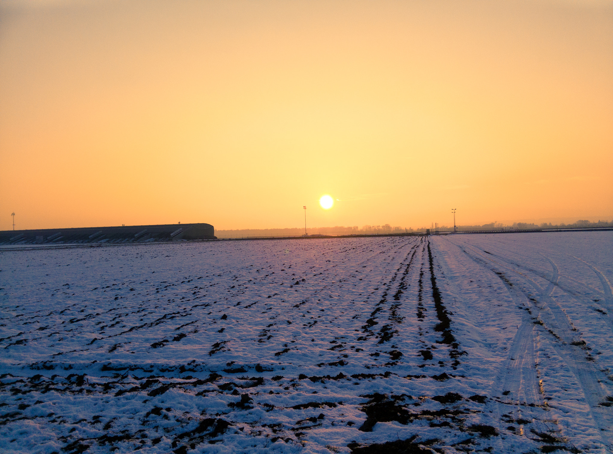 OnePlus One A0001 sample photo. Sundown airport graz photography