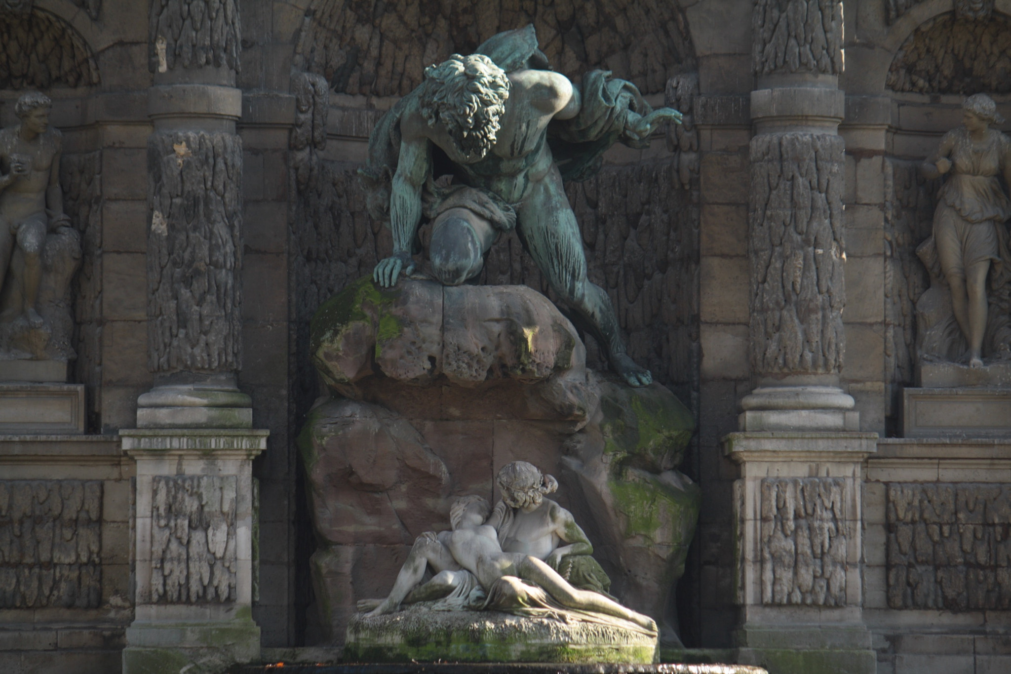 Canon EF-S 55-250mm F4-5.6 IS sample photo. La fontaine médicis - jardin du luxembourg -paris photography