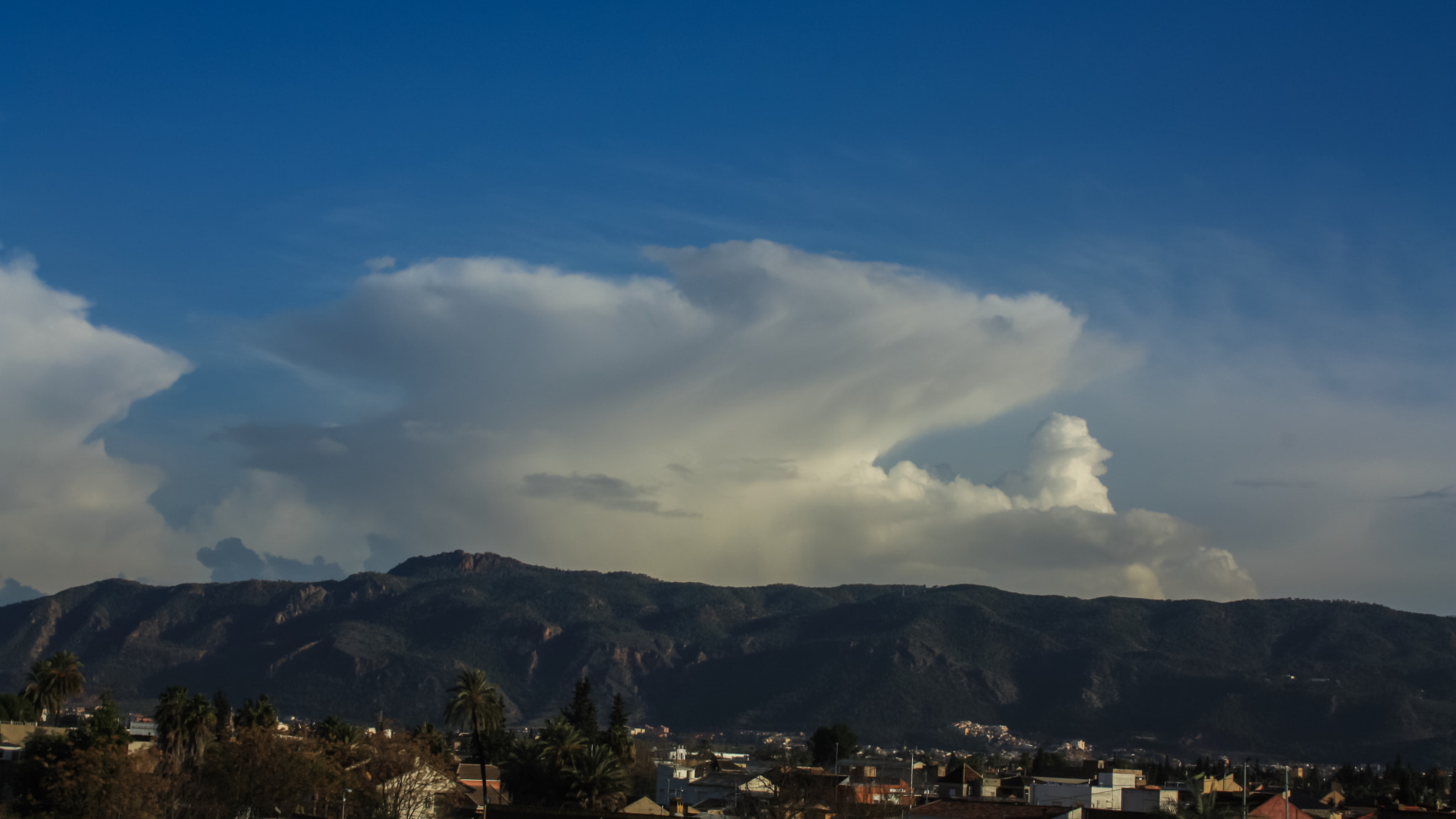 Canon EF-S 18-55mm F3.5-5.6 II sample photo. Cloud photography