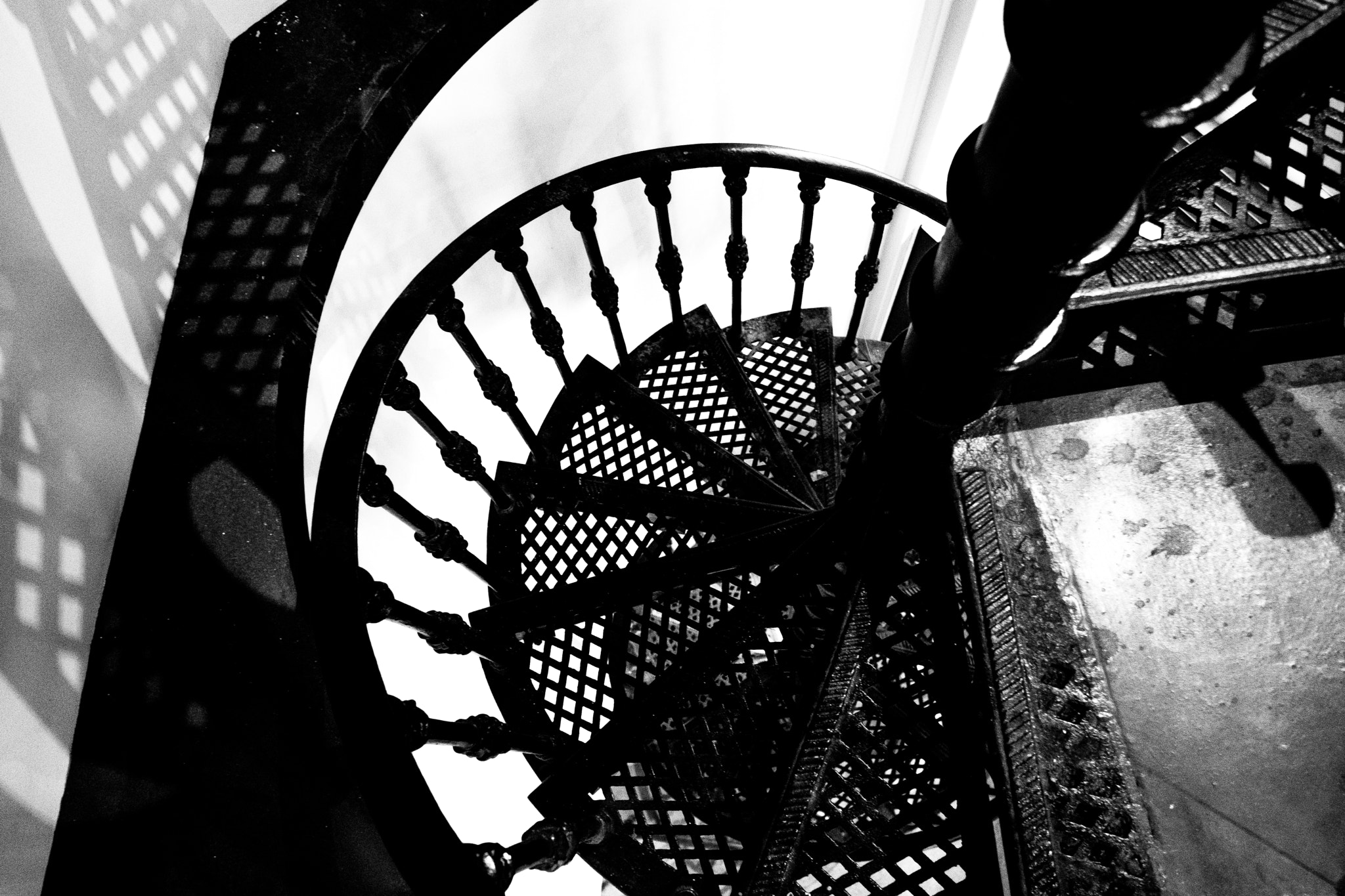 Fujifilm X-Pro2 + Fujifilm XF 18mm F2 R sample photo. Going down photography