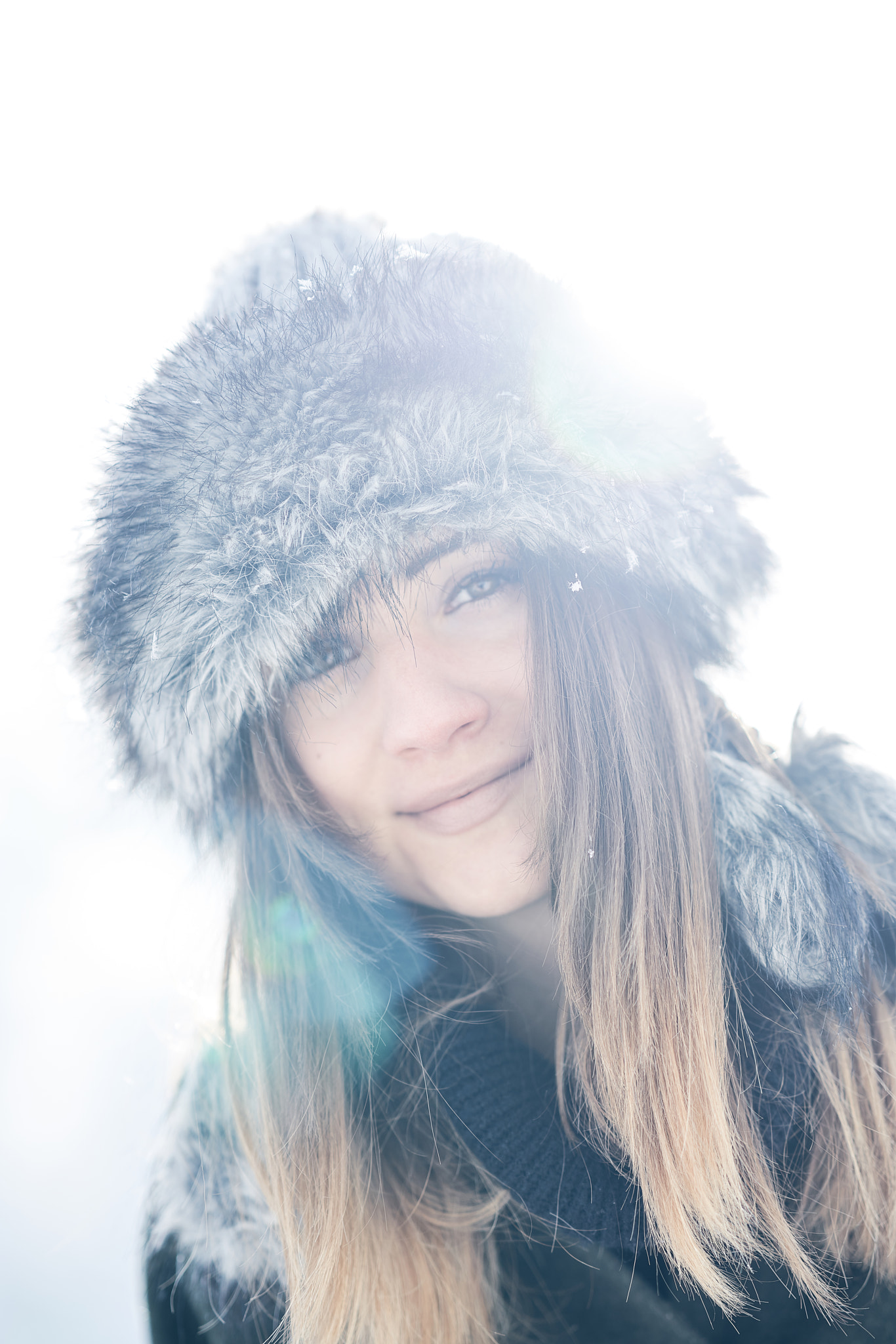 Sony a7R II + Sony FE 85mm F1.4 GM sample photo. Winter flares photography