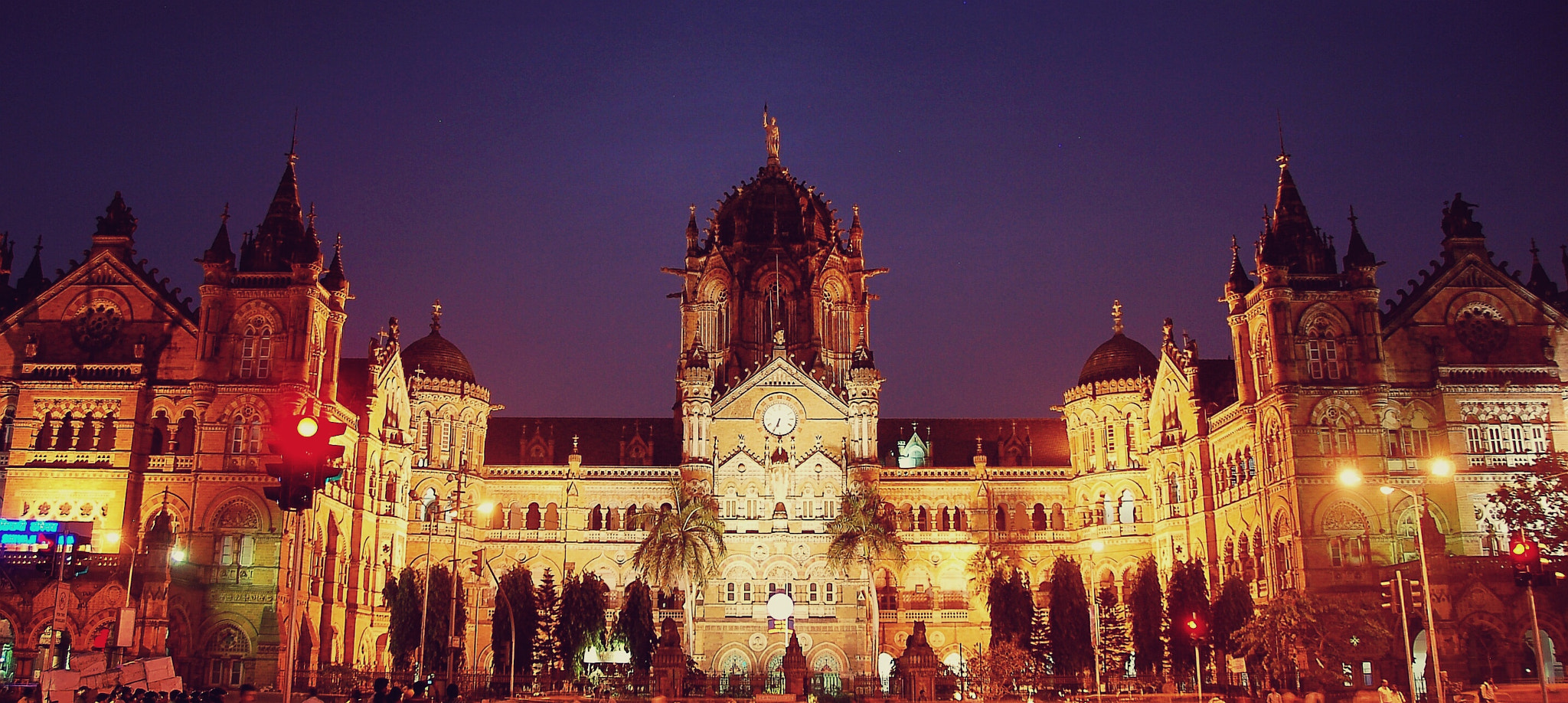 Nikon D50 sample photo. Mumbai railway station photography
