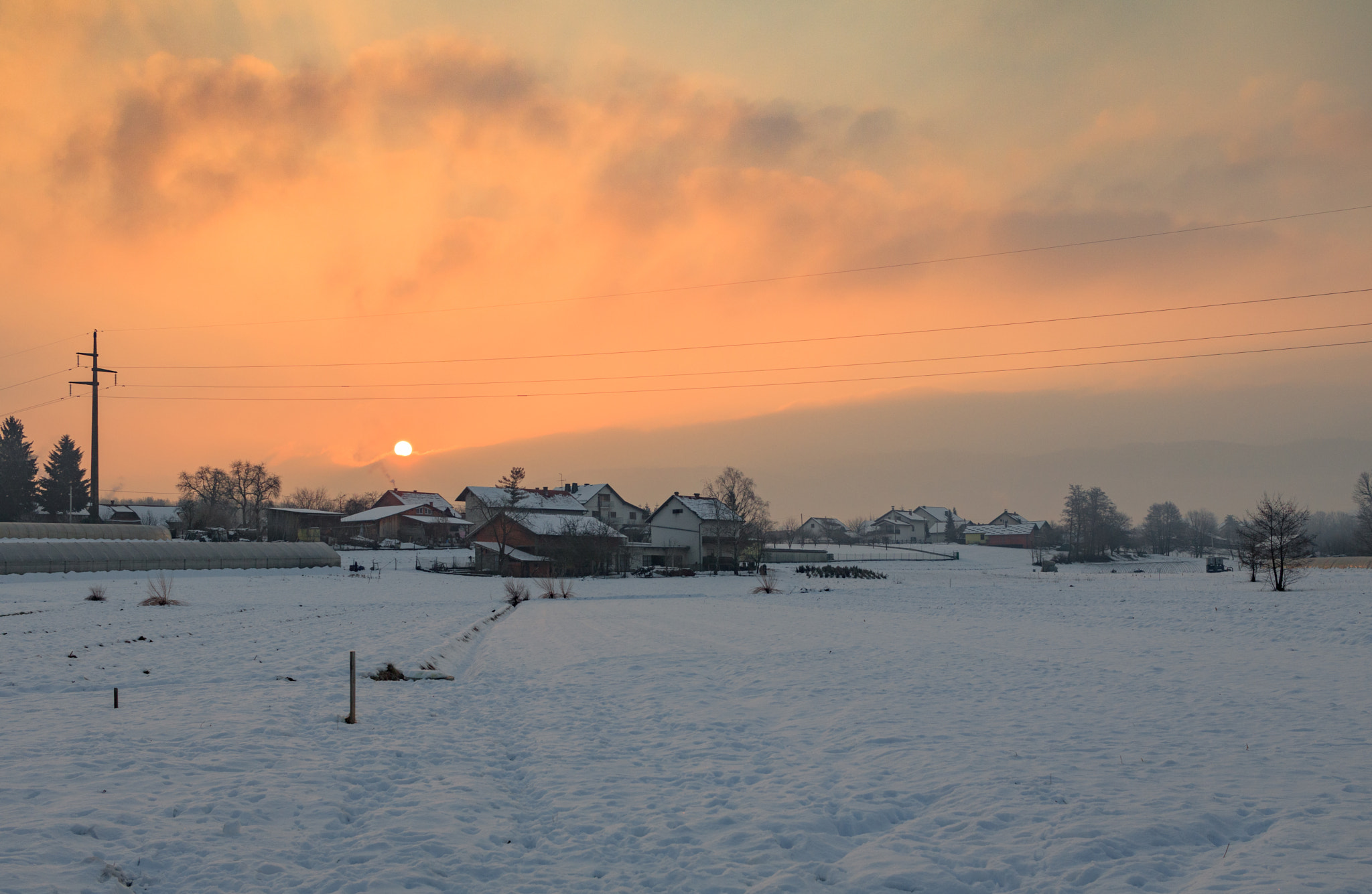 Canon EF-S 24mm F2.8 STM sample photo. Cold morning photography