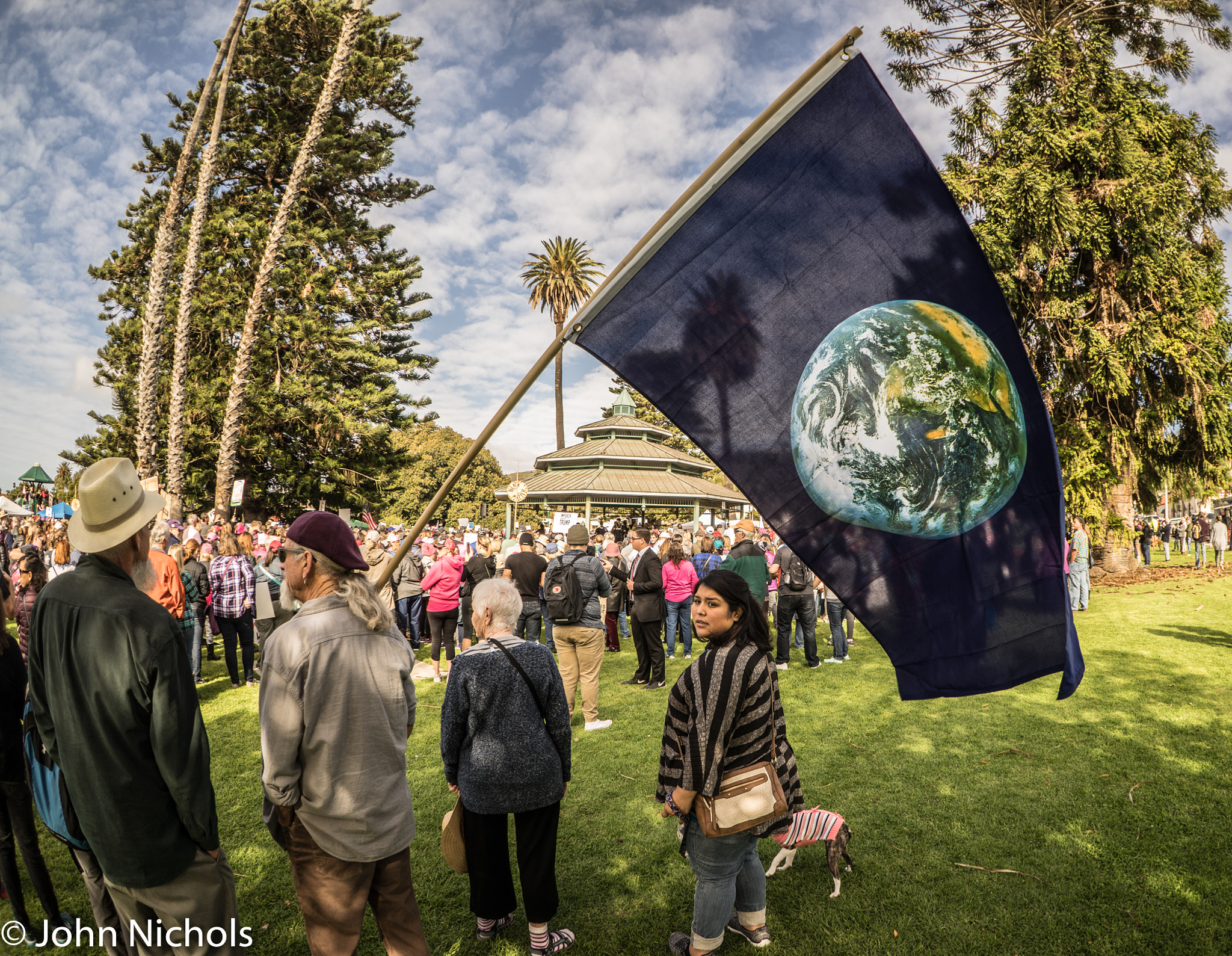 Sony a7R + FE 16mm F3.5 Fisheye sample photo. Women's march on washington in ventura, california photography