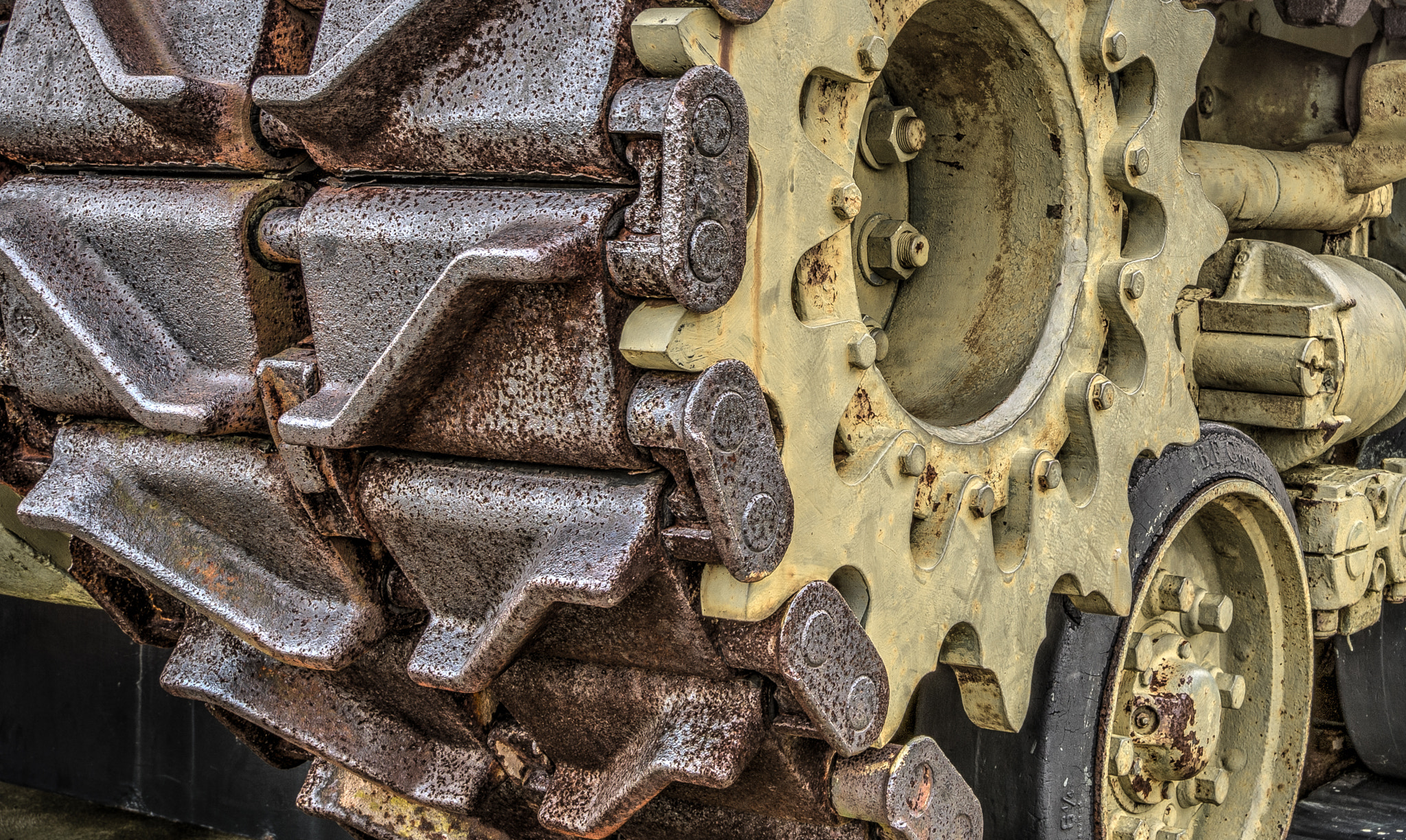 Nikon AF-S Nikkor 17-35mm F2.8D ED-IF sample photo. ...weathered tracks... photography