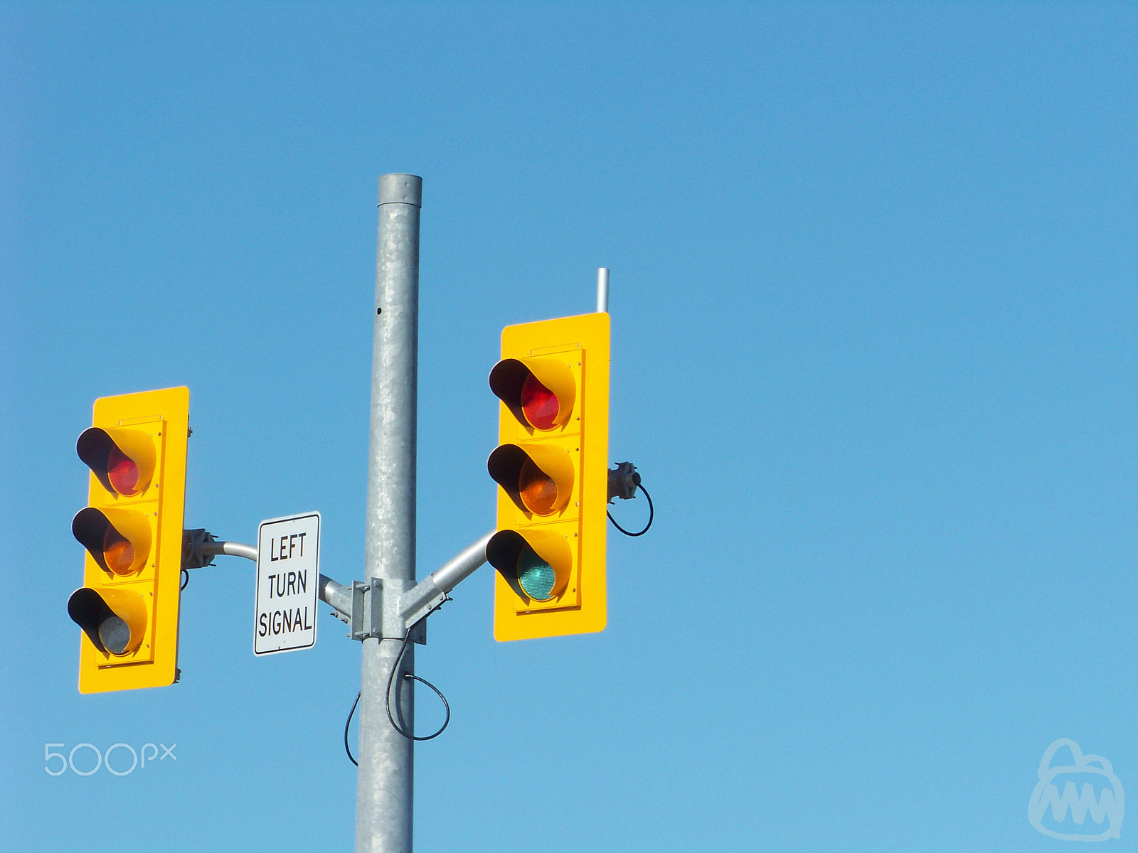 Kodak Z812 IS ZOOM DIGITAL CAMERA sample photo. Left turn signal photography