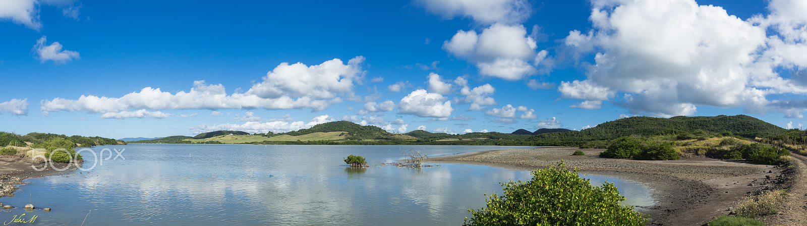 Sigma 18-50mm f/3.5-5.6 DC sample photo. Etang des salines photography