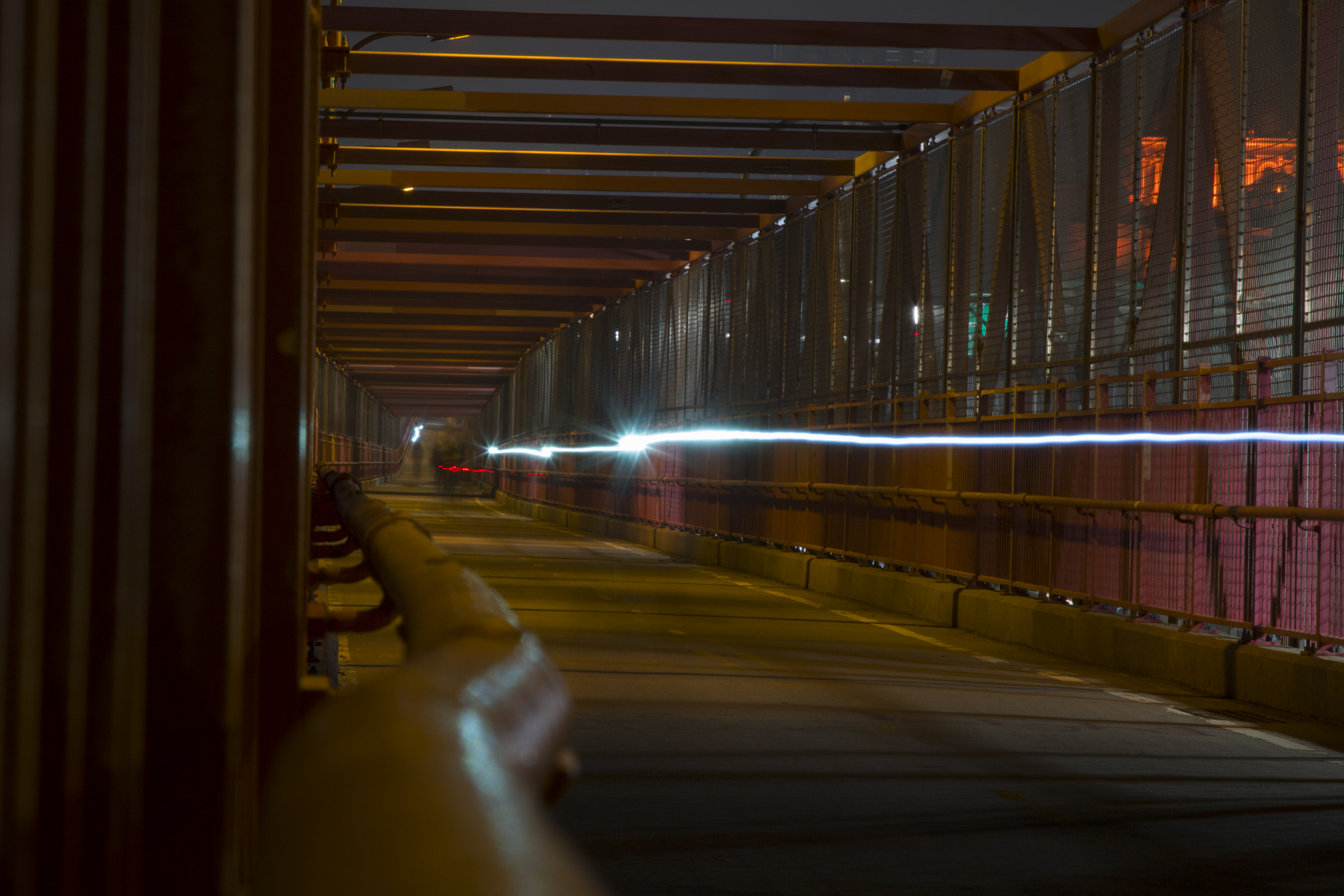 Canon EOS 750D (EOS Rebel T6i / EOS Kiss X8i) sample photo. Spin photography