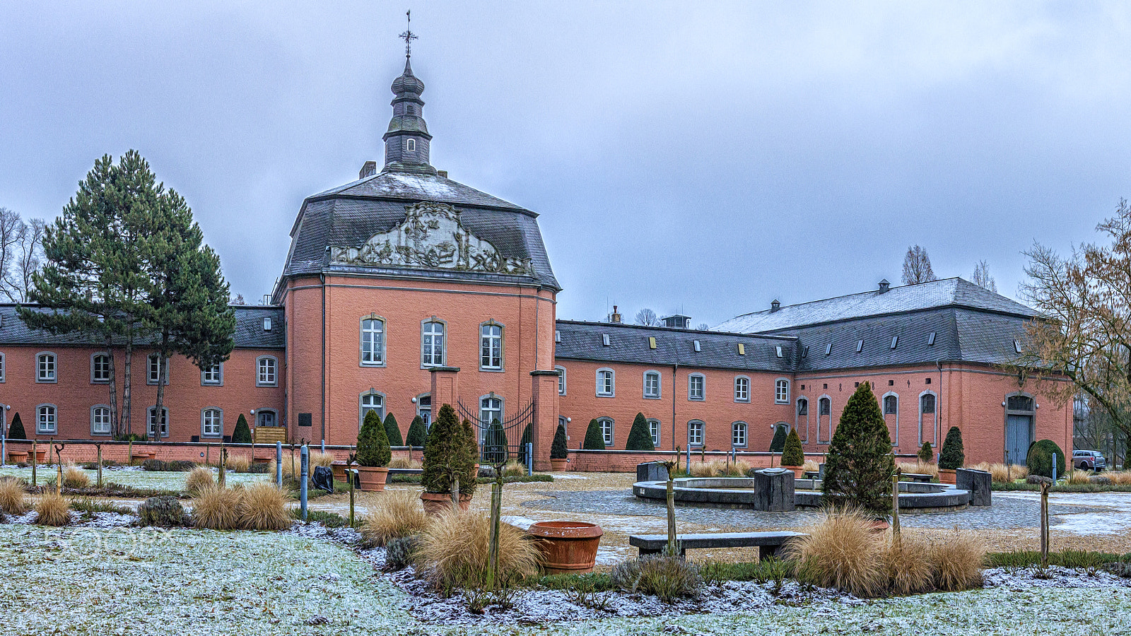 Canon EF-S 10-22mm F3.5-4.5 USM sample photo. Schloss wickrath im winter 2017 photography