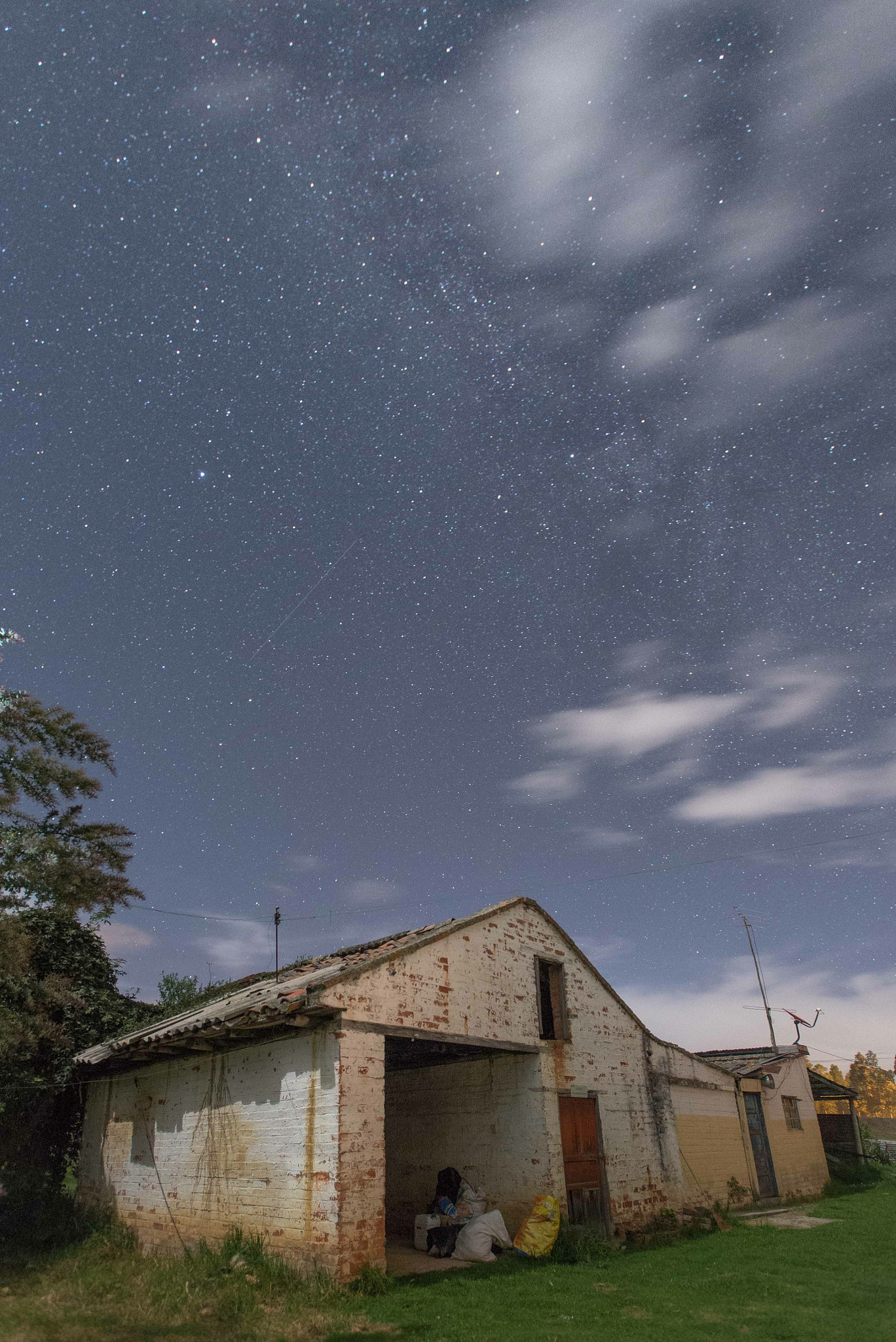 Nikon AF-S Nikkor 17-35mm F2.8D ED-IF sample photo. Ubate photography