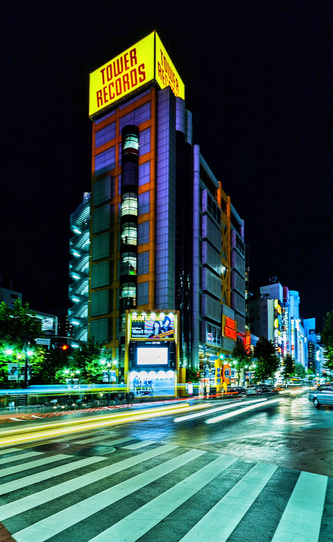 Canon EOS 5D sample photo. Tokyo night photography