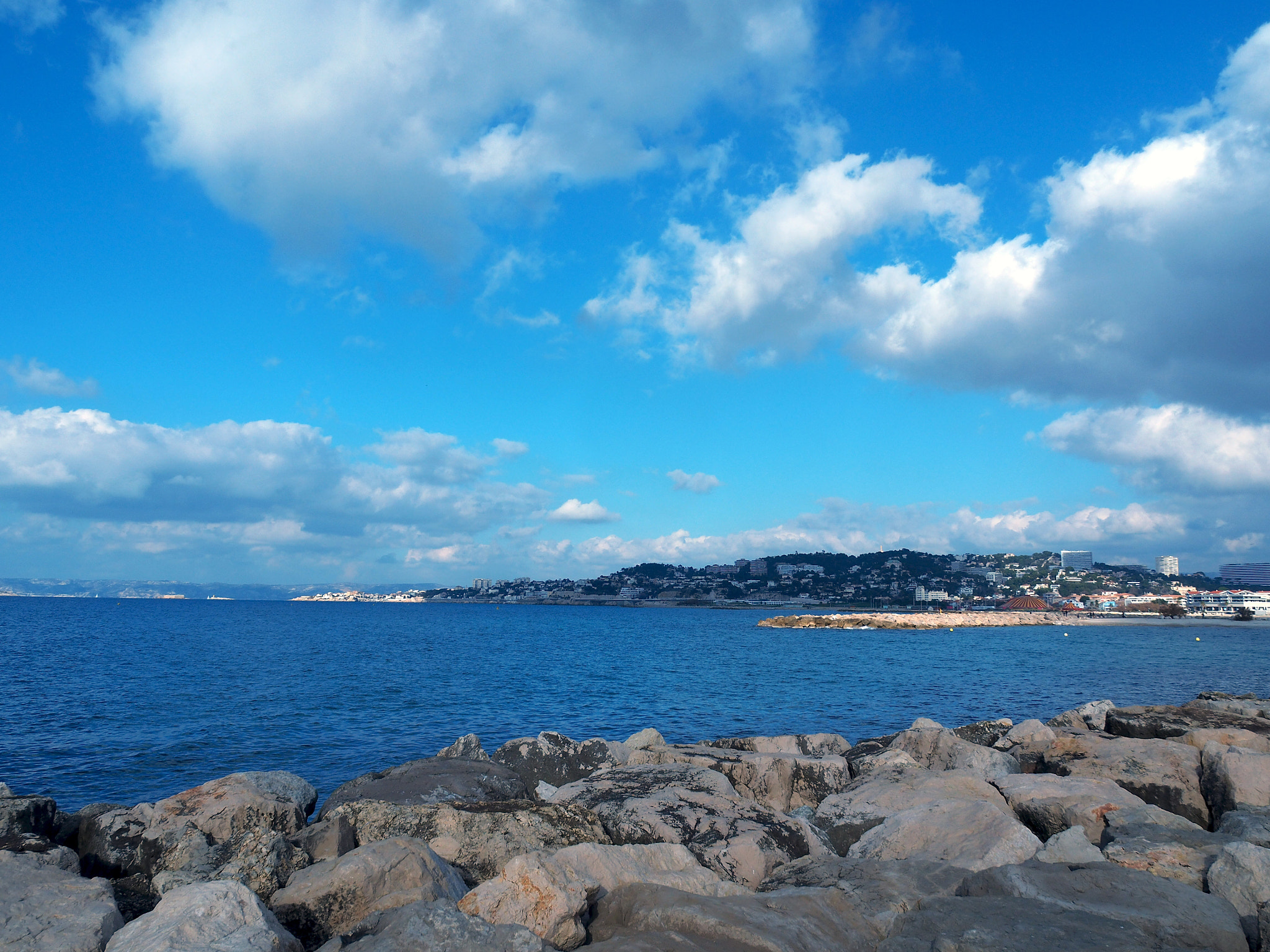 Olympus OM-D E-M5 II sample photo. A bit cloudy photography