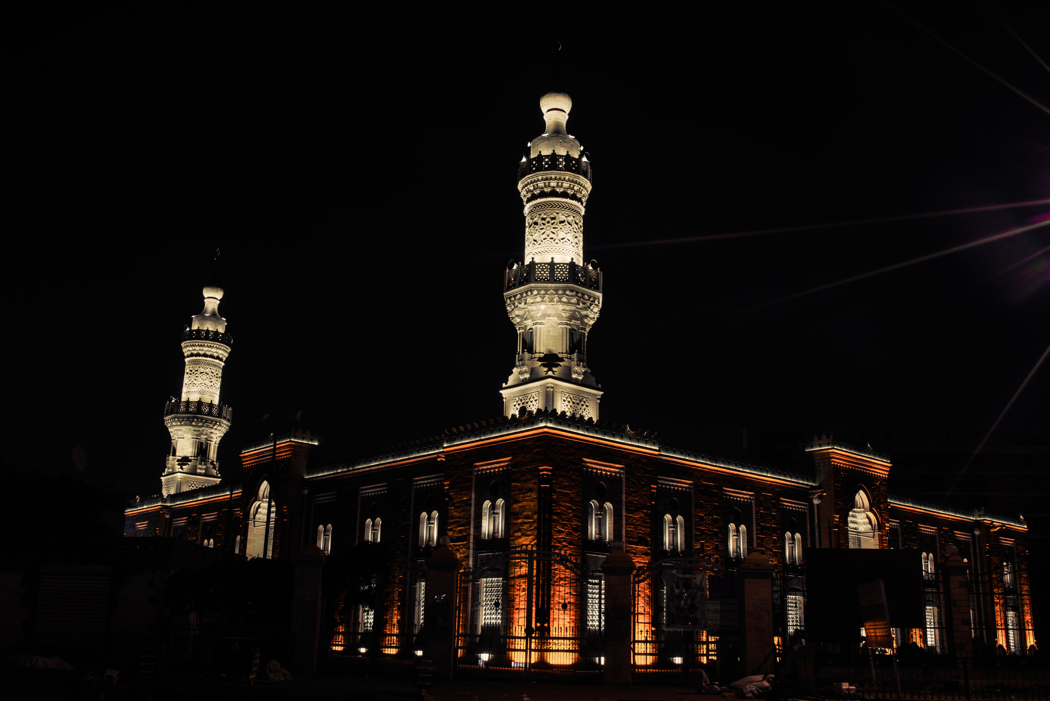 AF Zoom-Nikkor 28-80mm f/3.3-5.6G sample photo. Mosque photography
