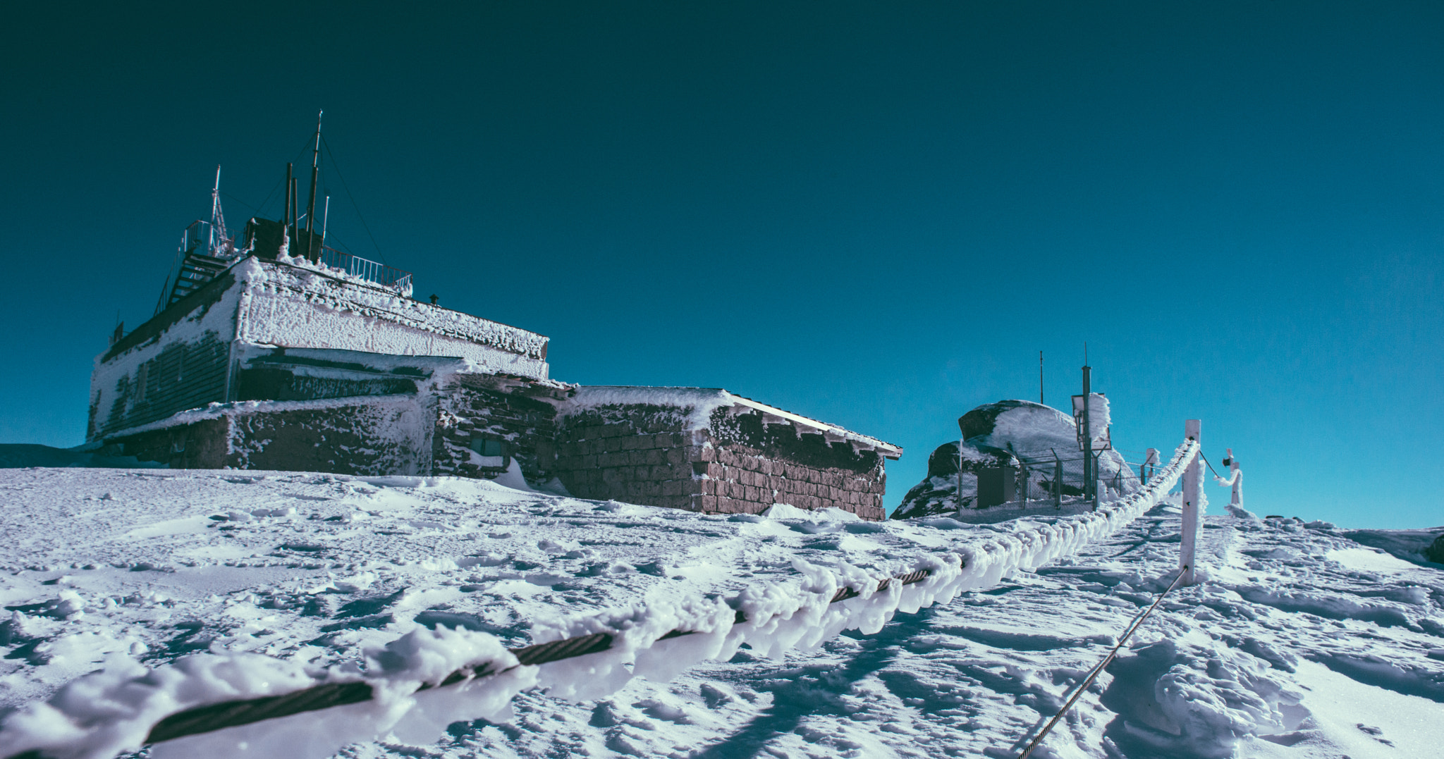 Nikon D800 + Nikon AF Nikkor 20mm F2.8D sample photo. Meteo station photography