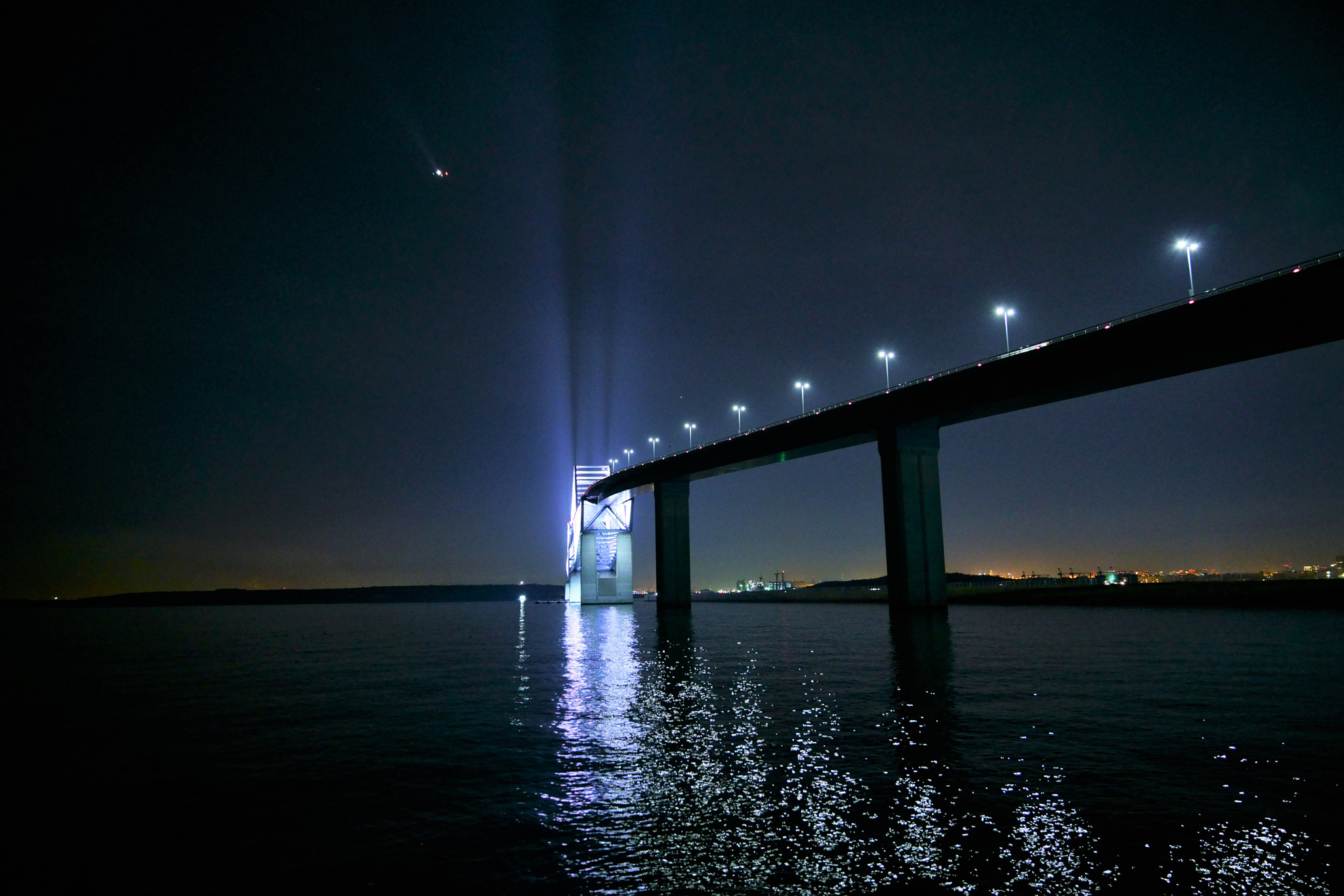 Sony FE 24-70mm F2.8 GM sample photo. Night view_plane- tokyo gate bridge photography