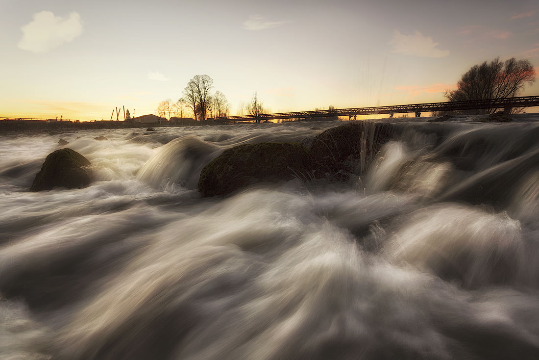 Canon EOS 5DS R + Canon EF 17-40mm F4L USM sample photo. Delicate movements photography