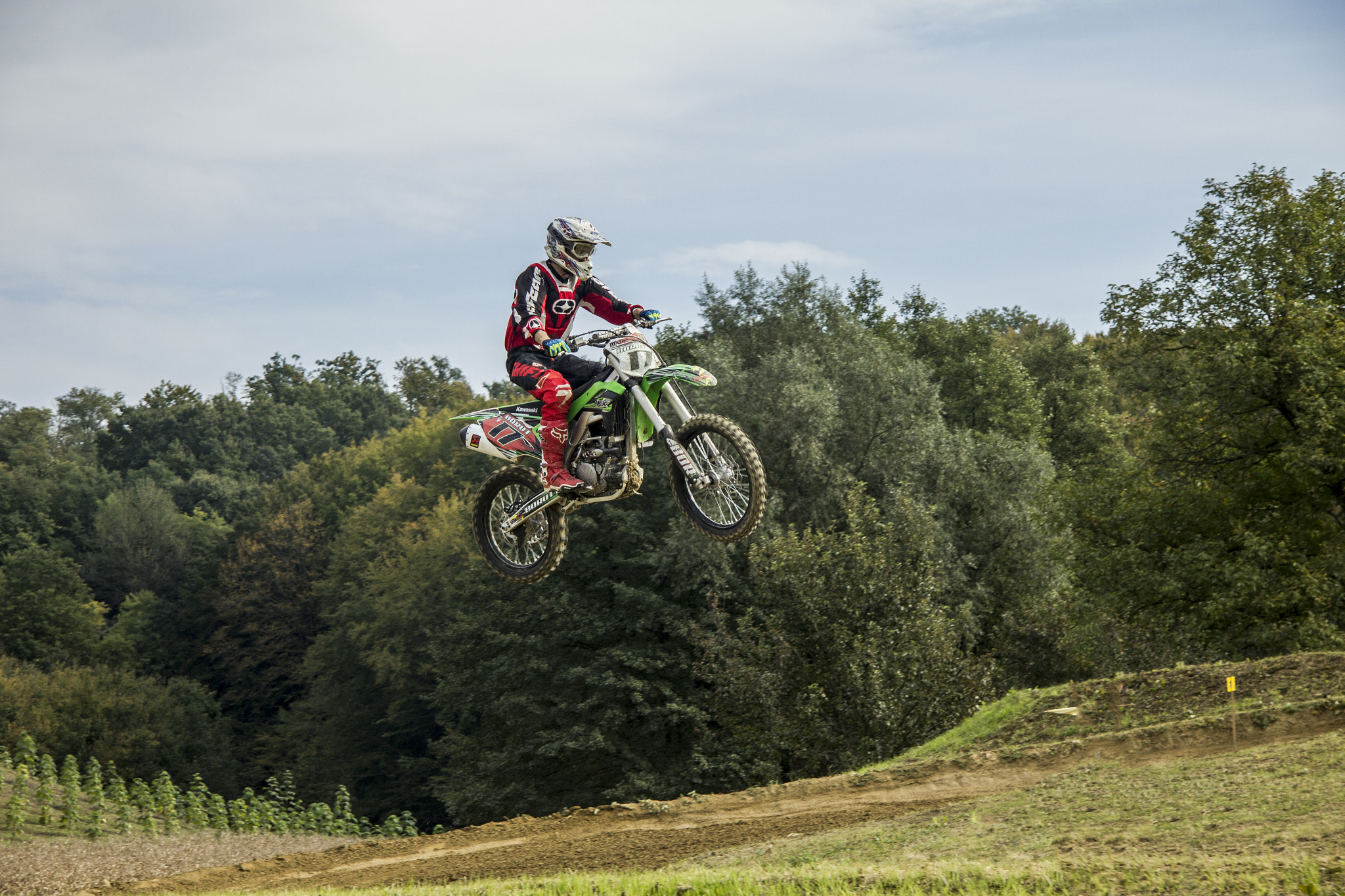 Canon EF-S 17-85mm F4-5.6 IS USM sample photo. Jump photography