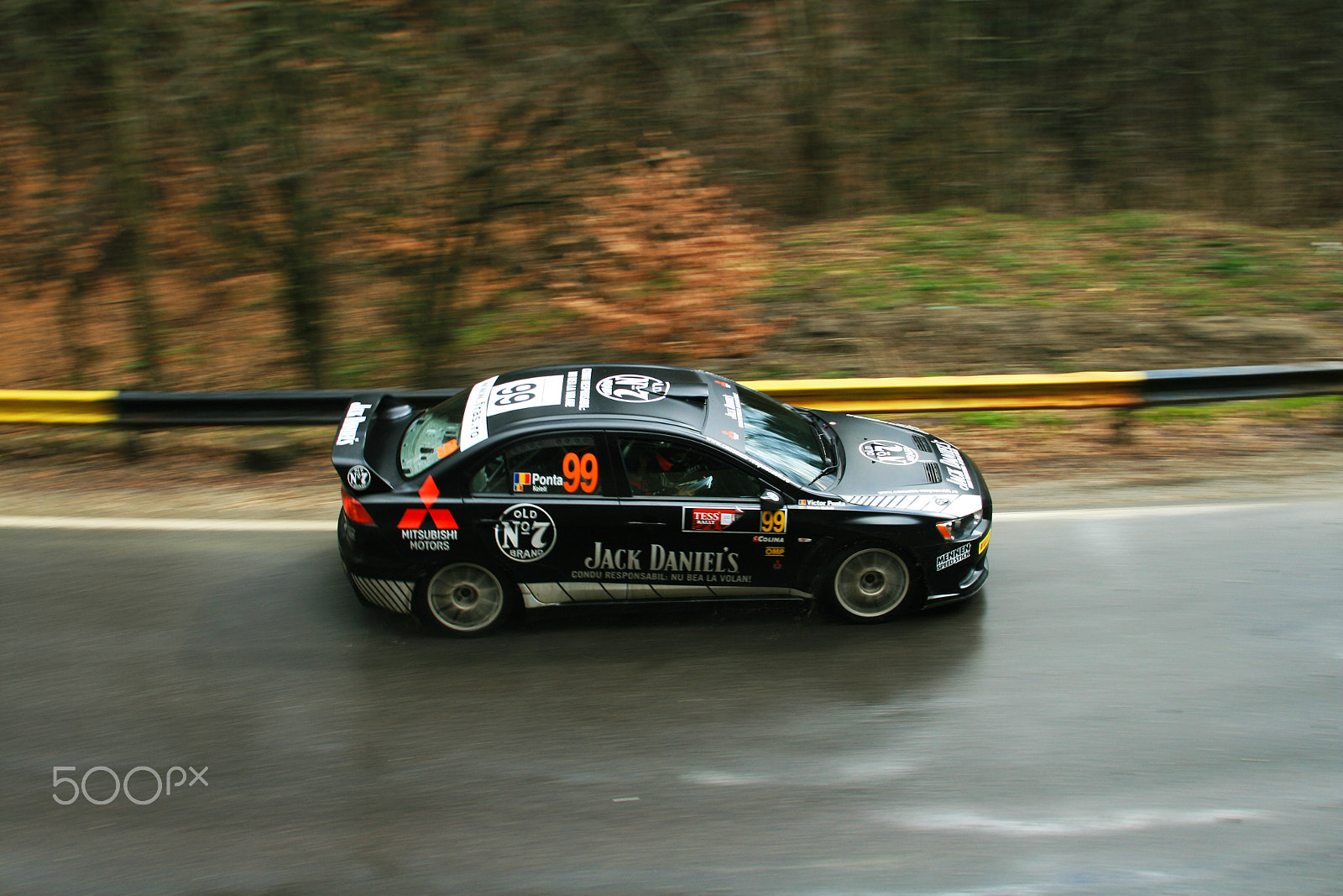 Canon EF 28-135mm F3.5-5.6 IS USM sample photo. Fast rally car photography